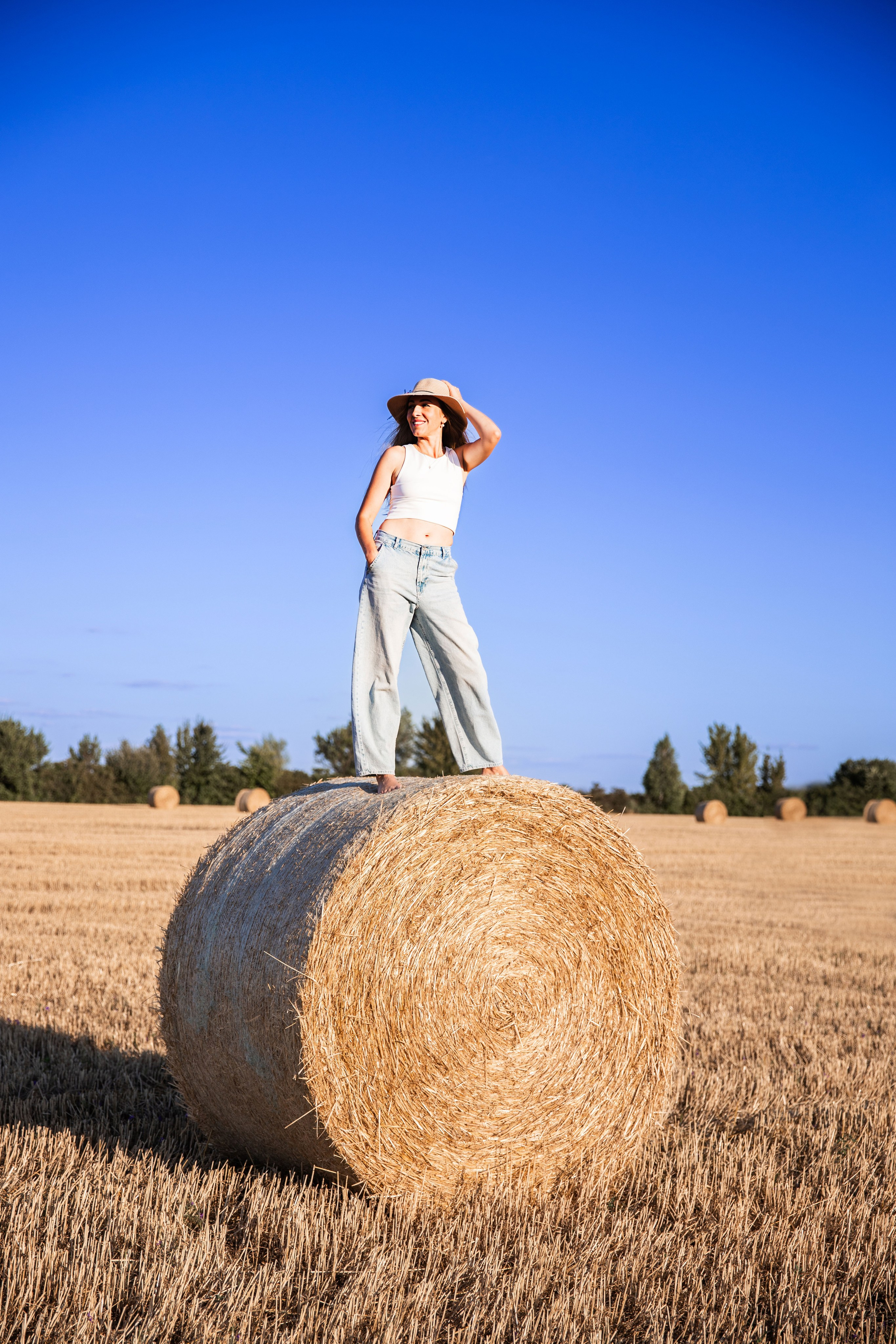 Фотозйомка в пшеничному полі з Альоною. Сімейний та дитячий фотограф Київ, Ірпінь, Буча — Галина Пивоварова