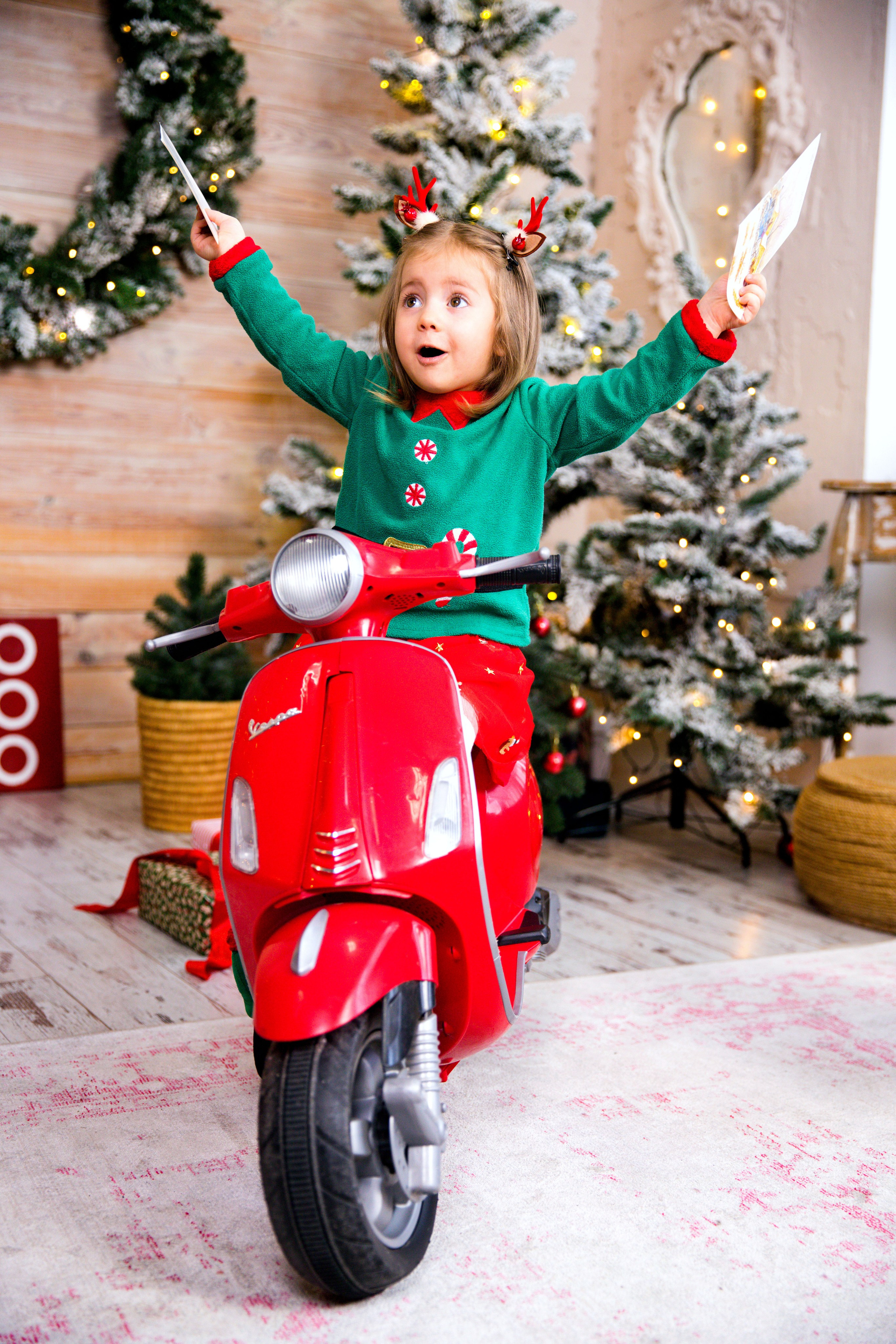 Дитяча новорічна фотосесія Марійки з мамою Яною. Сімейний та дитячий фотограф Київ, Ірпінь, Буча — Галина Пивоварова