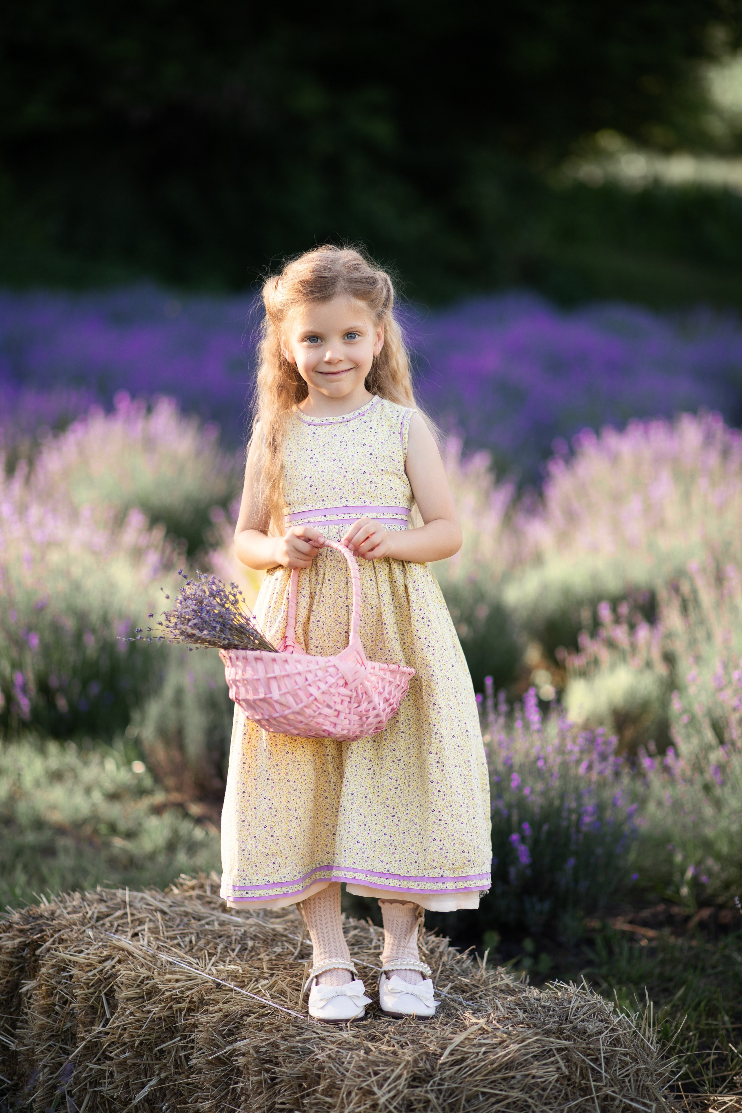 Сімейна фотозйомка Інни і Дариночки в лаванді. Сімейний та дитячий фотограф Київ, Ірпінь, Буча — Галина Пивоварова