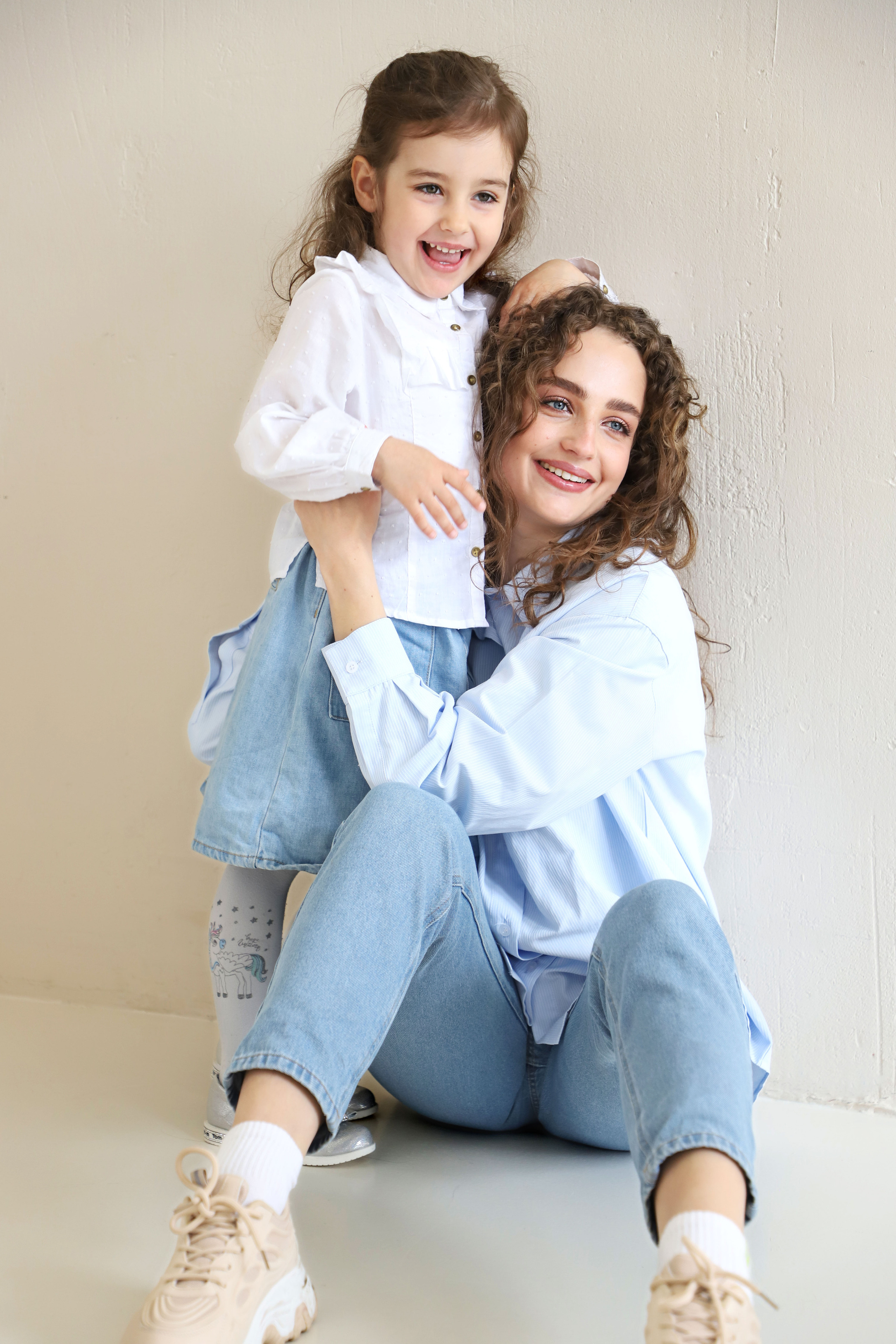 Сімейна фотозйомка «Дві мами, дві донечки». Сімейний та дитячий фотограф Київ, Ірпінь, Буча — Галина Пивоварова