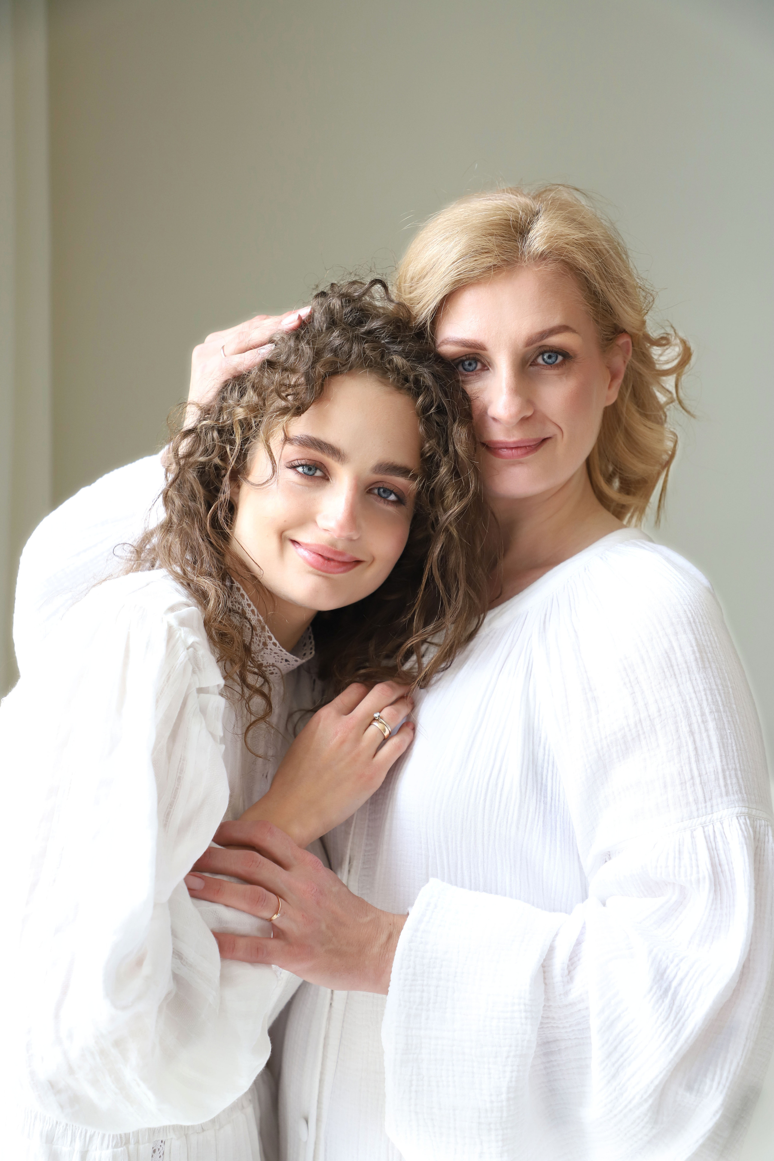 Сімейна фотозйомка «Дві мами, дві донечки». Сімейний та дитячий фотограф Київ, Ірпінь, Буча — Галина Пивоварова