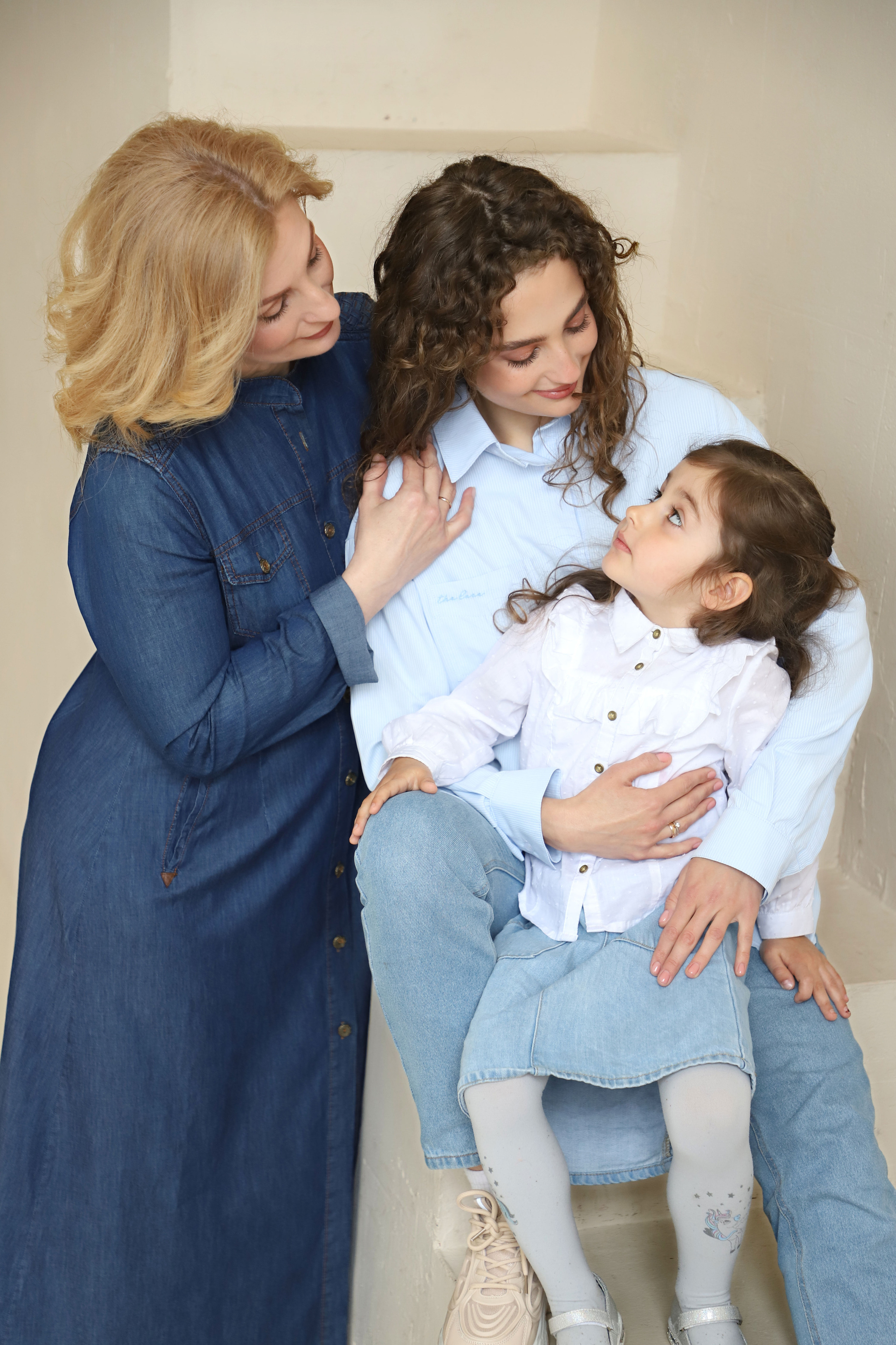 Сімейна фотозйомка «Дві мами, дві донечки». Сімейний та дитячий фотограф Київ, Ірпінь, Буча — Галина Пивоварова