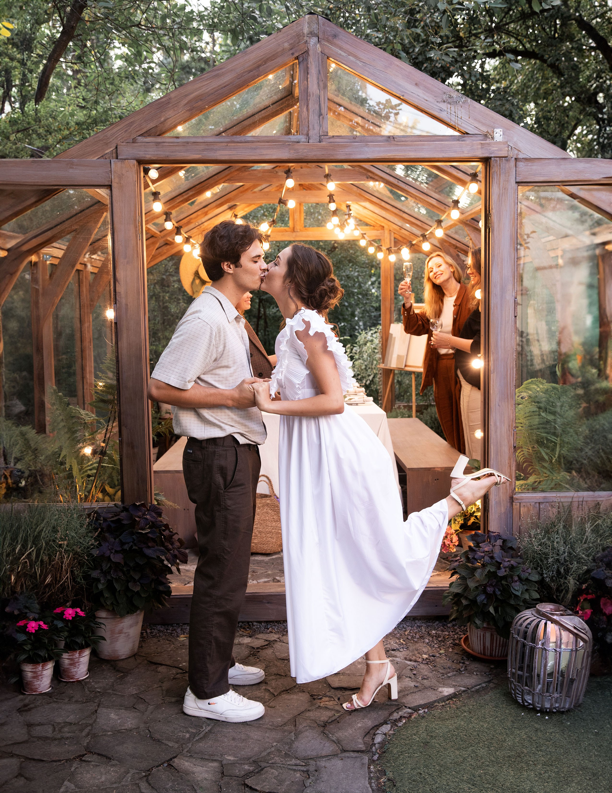Весільна фотозйомка в садовому будиночку. Сімейний та дитячий фотограф Київ, Ірпінь, Буча — Галина Пивоварова