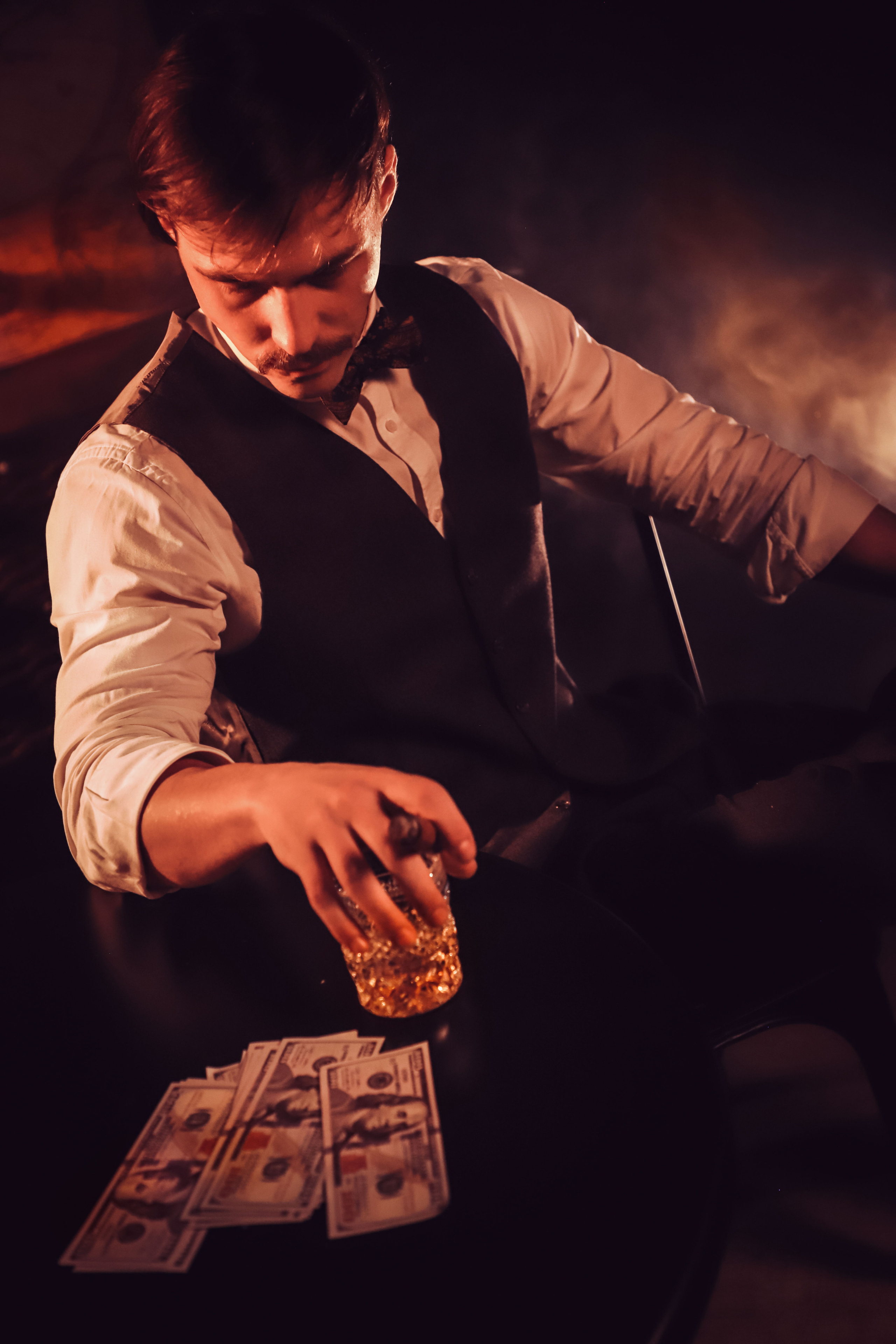 Чоловіча фотозйомка «Гострі картузи». Сімейний та дитячий фотограф Київ, Ірпінь, Буча — Галина Пивоварова