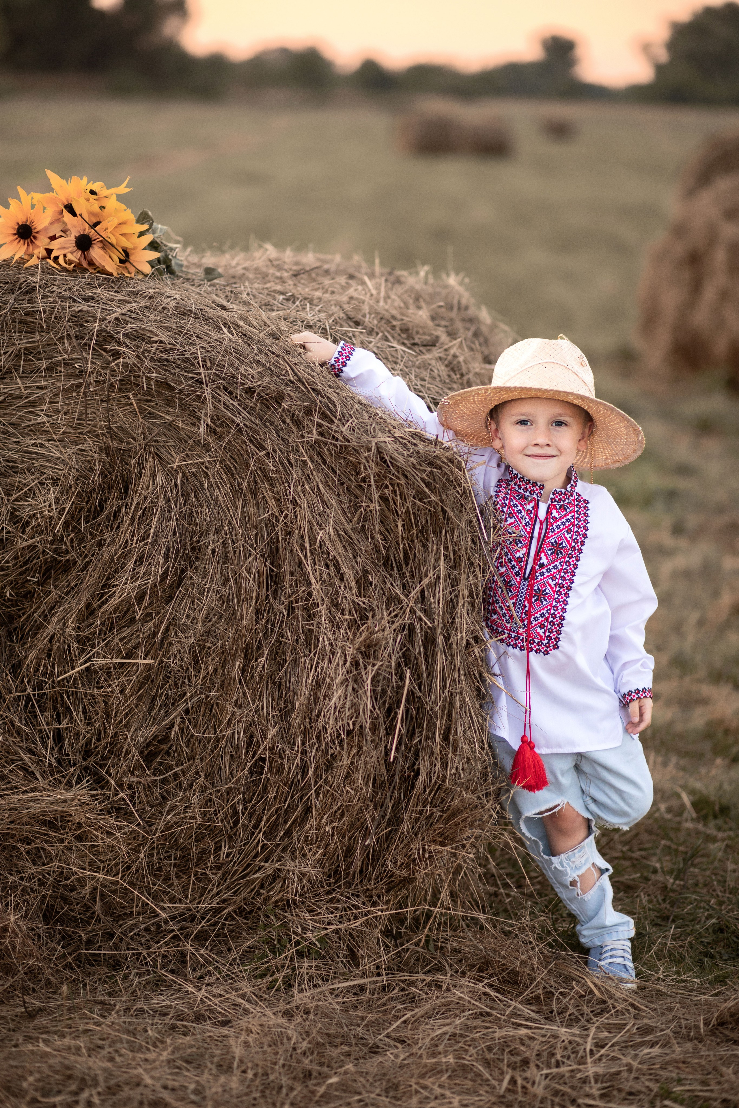 Сімейна фотопрогулянка полем. Сімейний та дитячий фотограф Київ, Ірпінь, Буча — Галина Пивоварова