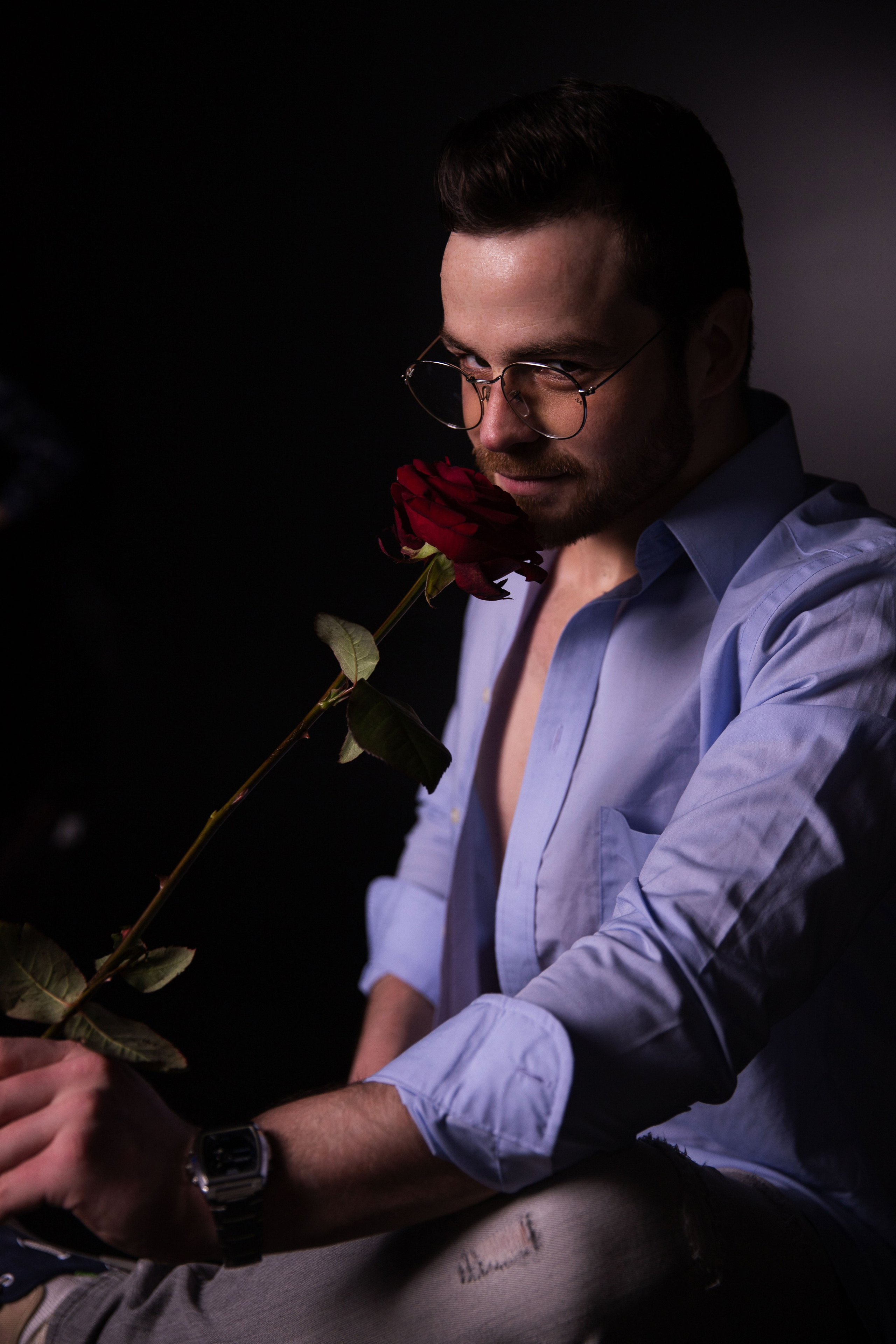 Чоловіча фотозйомка Олександра «Привітання для жінок». Сімейний та дитячий фотограф Київ, Ірпінь, Буча — Галина Пивоварова