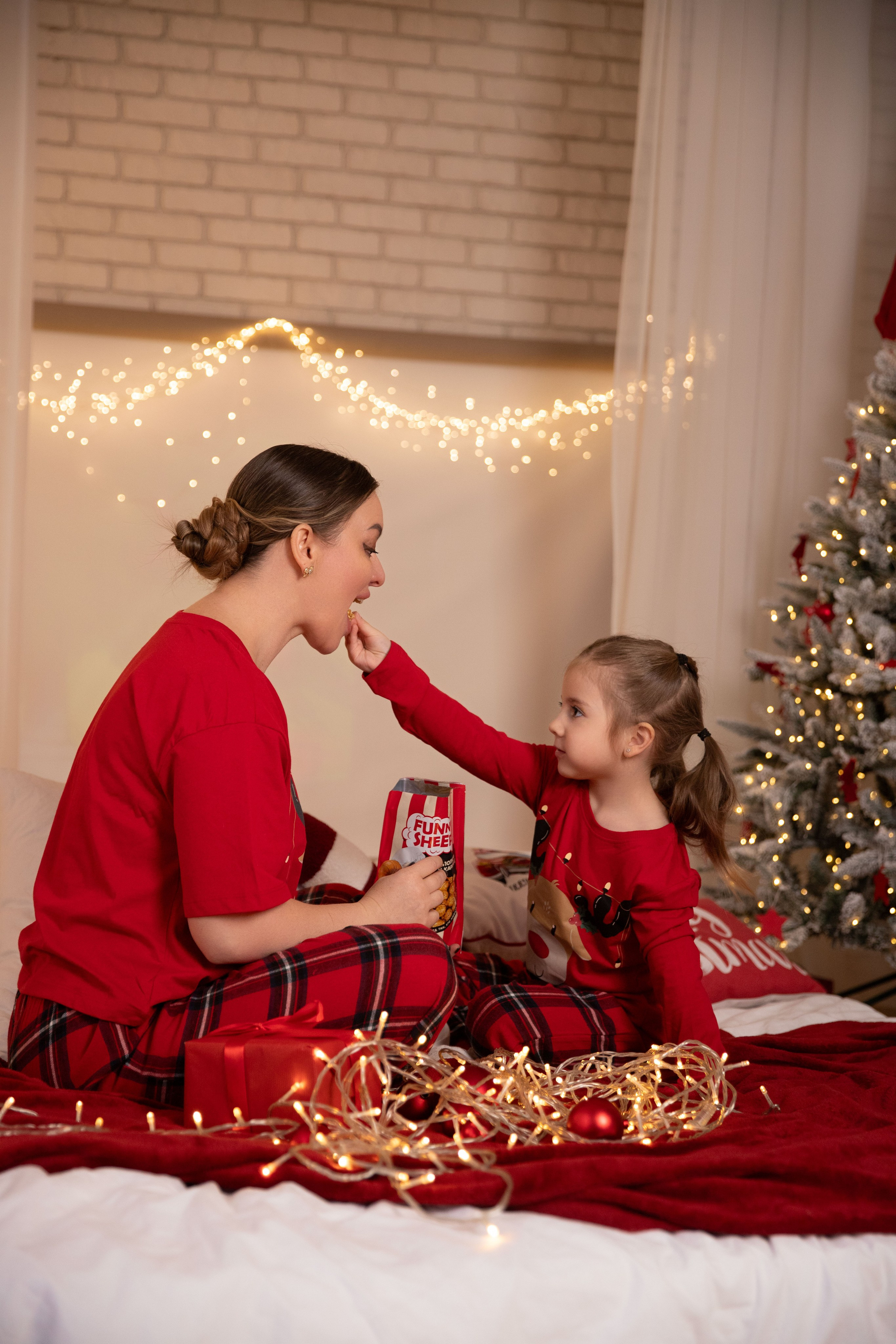 Різдвяний фотовечір з Яною і Машулею. Сімейний та дитячий фотограф Київ, Ірпінь, Буча — Галина Пивоварова
