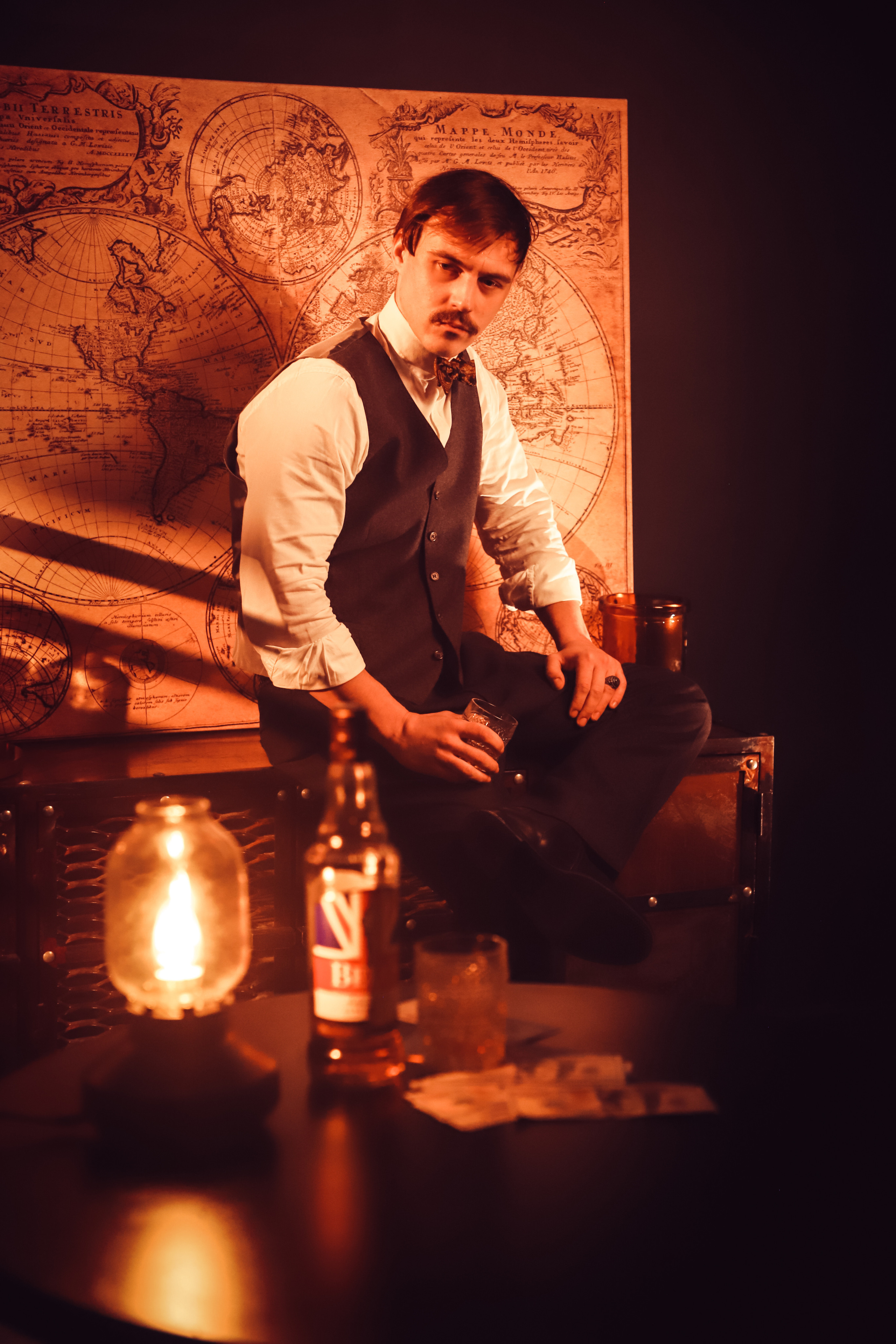 Чоловіча фотозйомка «Гострі картузи». Сімейний та дитячий фотограф Київ, Ірпінь, Буча — Галина Пивоварова