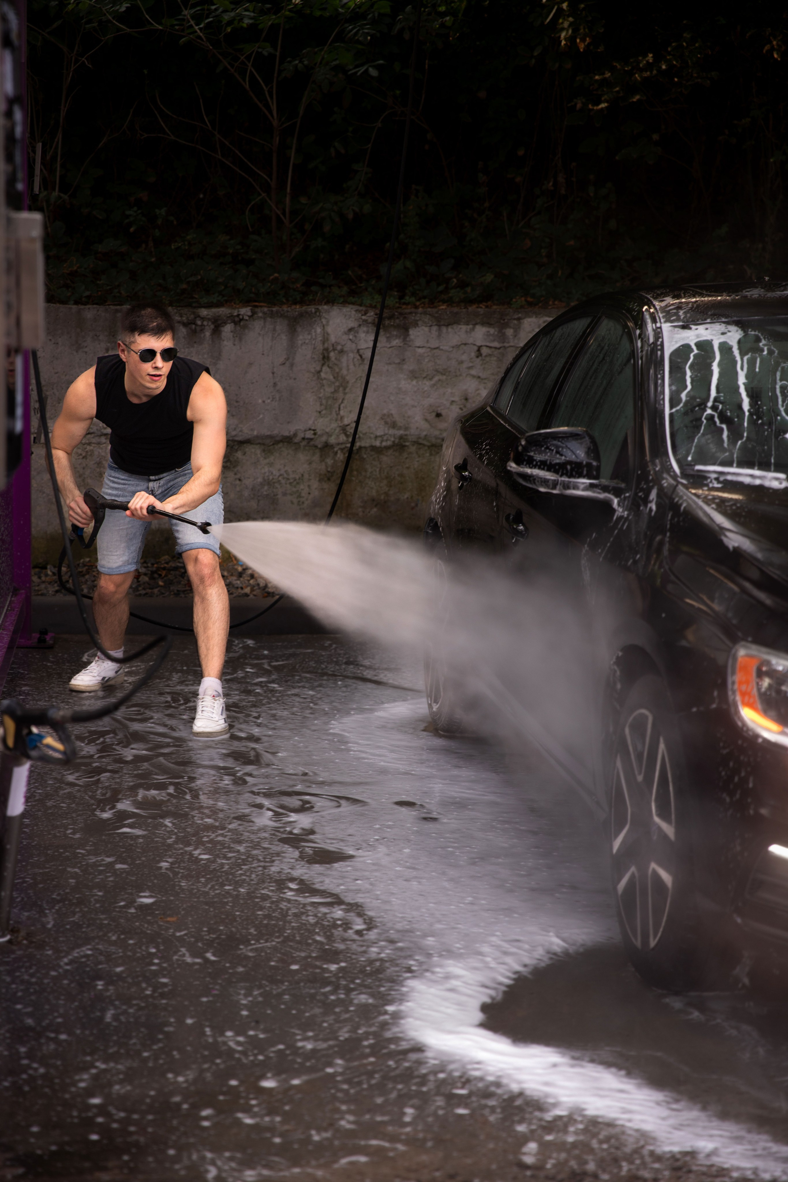 Фотосесія lovestory на звичайній автомийці. Сімейний та дитячий фотограф Київ, Ірпінь, Буча — Галина Пивоварова