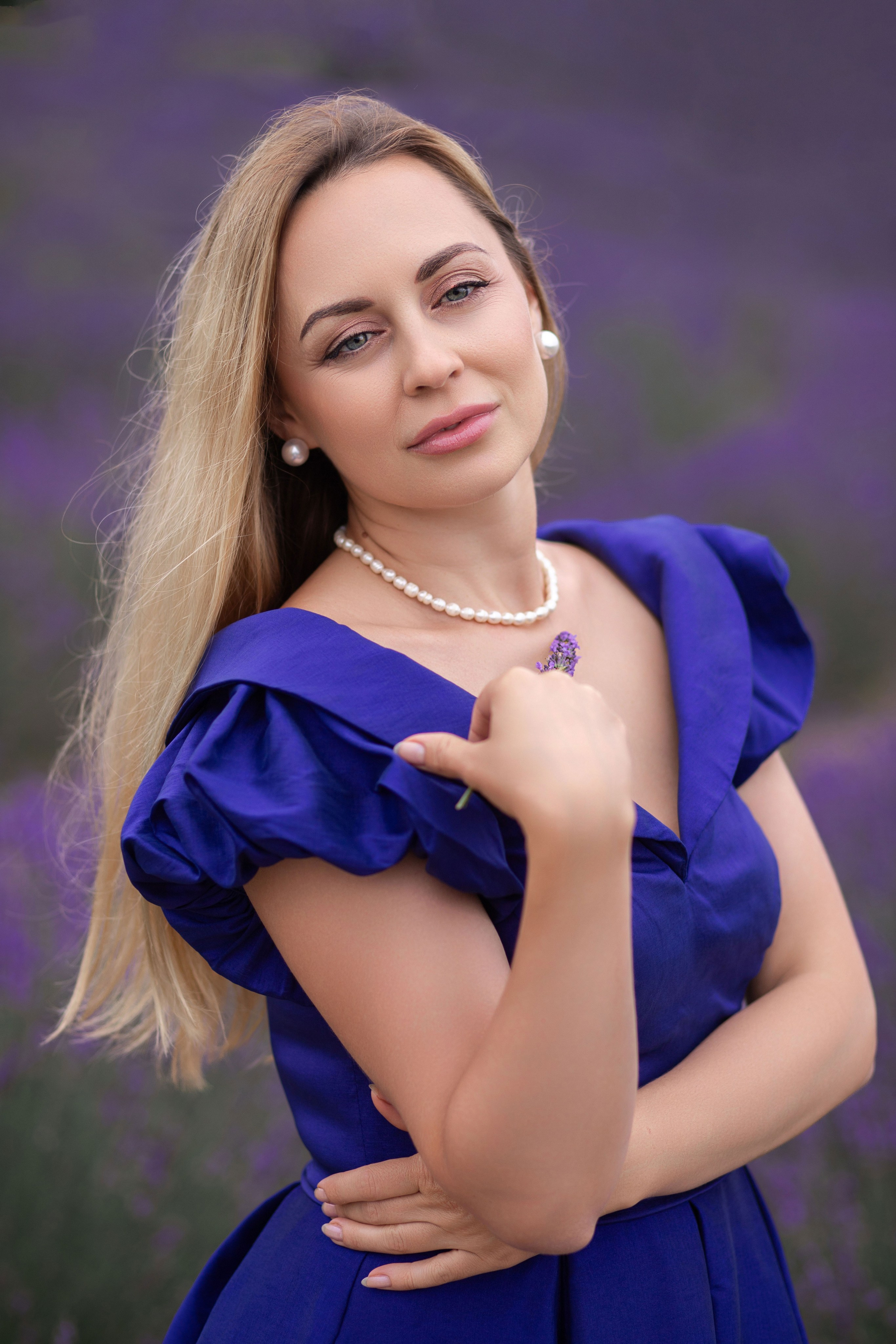 Жіноча фотопрогулянка по лавандовому саду з Настею. Сімейний та дитячий фотограф Київ, Ірпінь, Буча — Галина Пивоварова