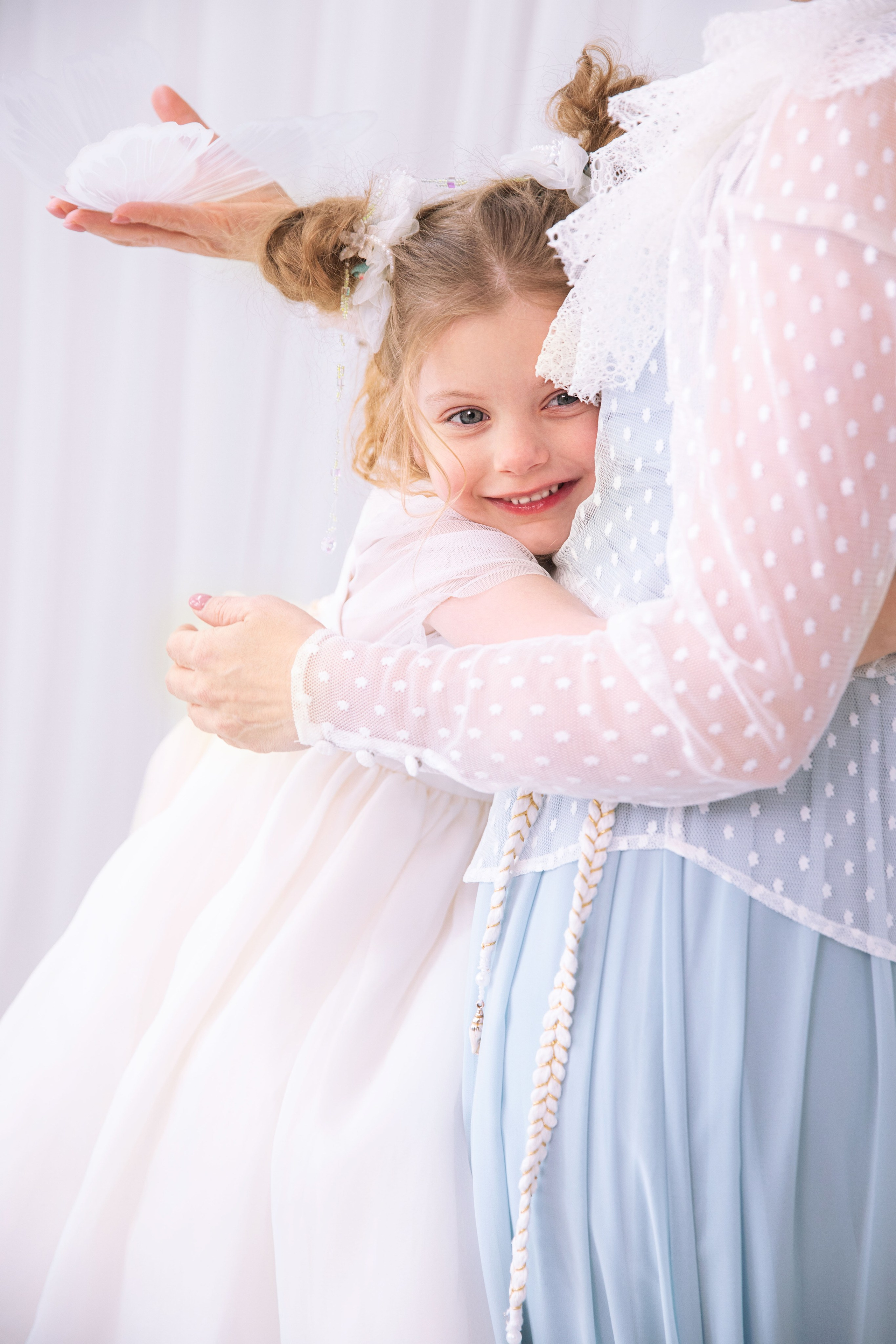 Ніжна весняна фотозйомка з Даринкою. Сімейний та дитячий фотограф Київ, Ірпінь, Буча — Галина Пивоварова