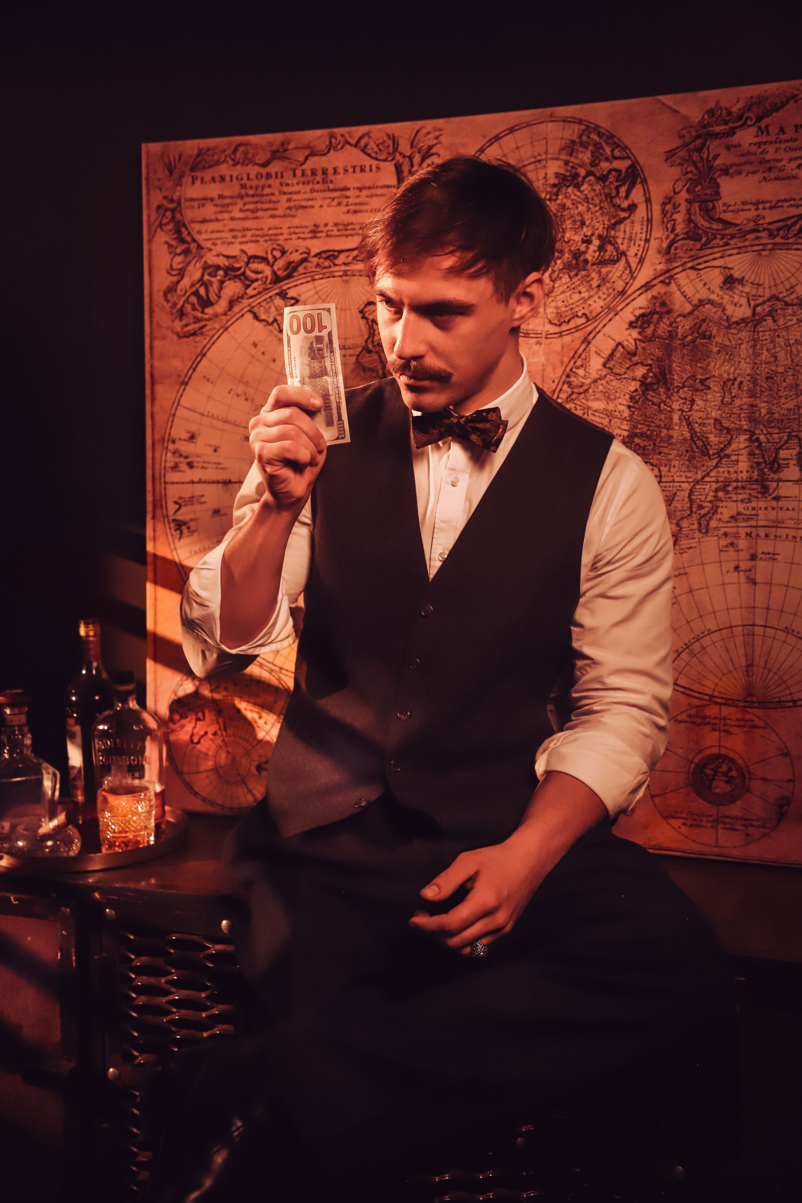 Чоловіча фотозйомка «Гострі картузи». Сімейний та дитячий фотограф Київ, Ірпінь, Буча — Галина Пивоварова