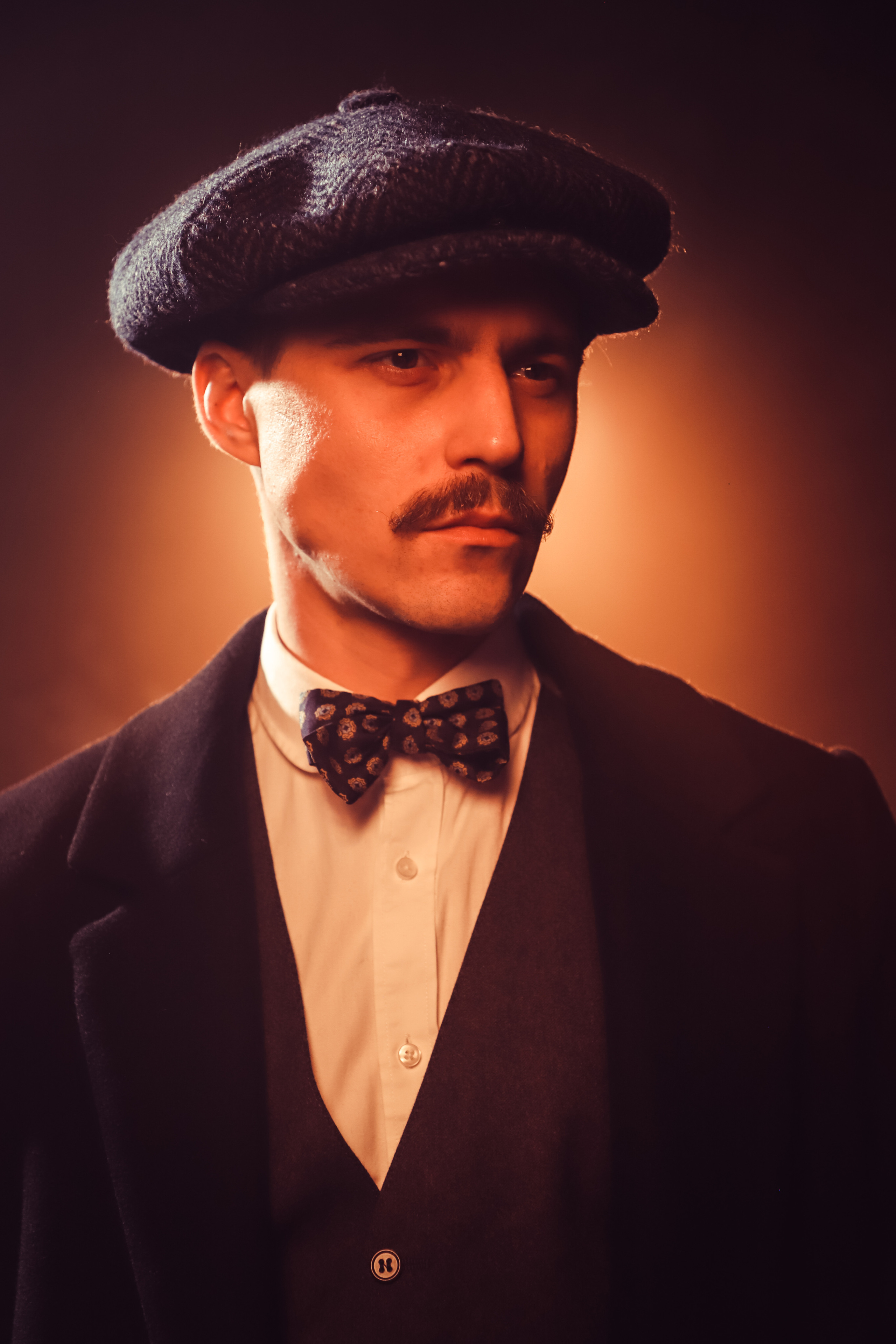 Чоловіча фотозйомка «Гострі картузи». Сімейний та дитячий фотограф Київ, Ірпінь, Буча — Галина Пивоварова