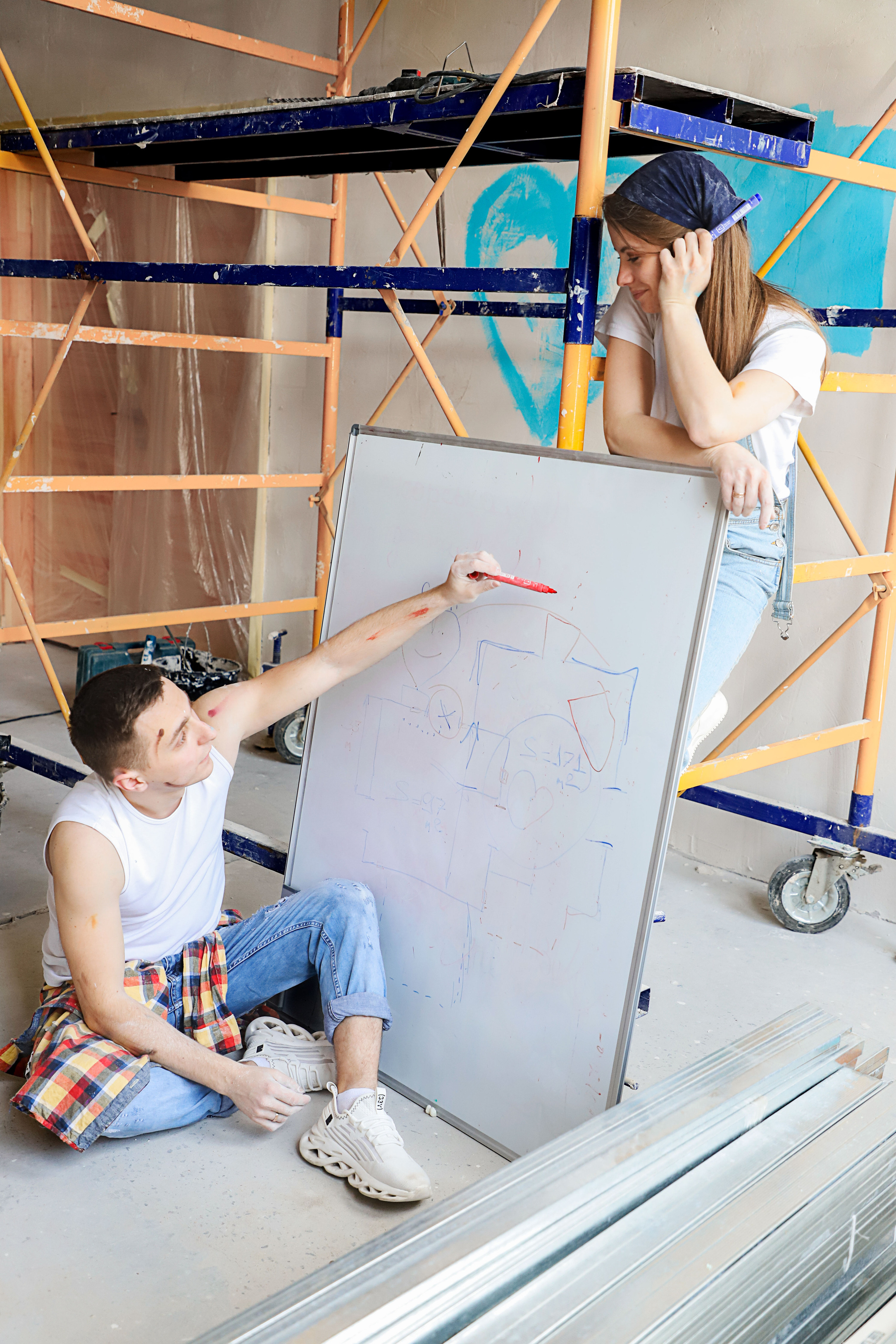 Фотосесія Lovestory Діани та Михайла в процесі ремонту. Сімейний та дитячий фотограф Київ, Ірпінь, Буча — Галина Пивоварова