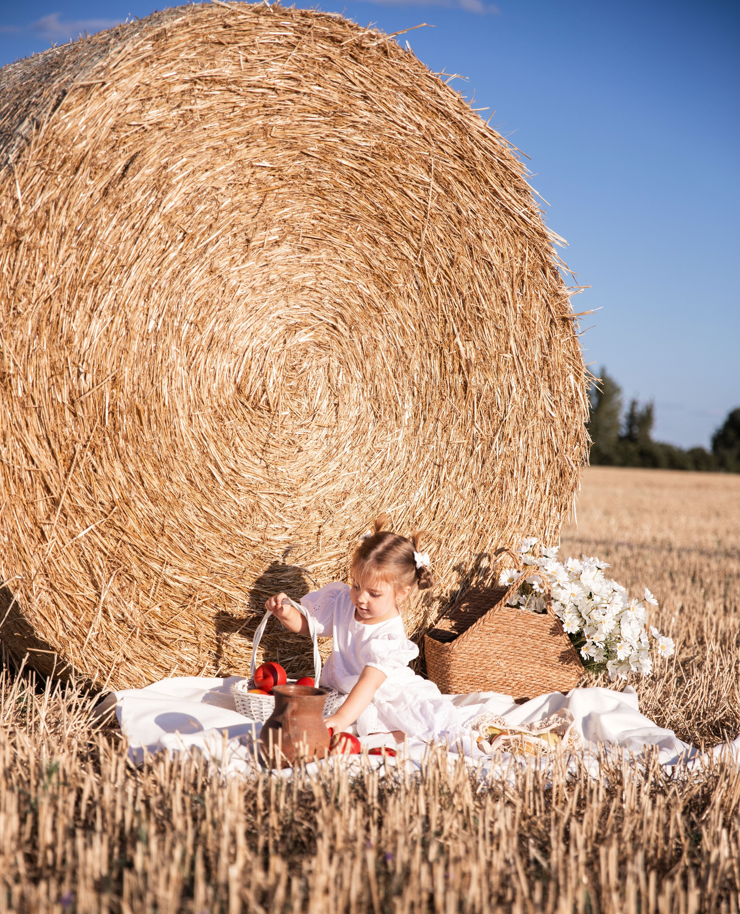 Дитяча фотозйомка в пшеничному полі. Сімейний та дитячий фотограф Київ, Ірпінь, Буча — Галина Пивоварова