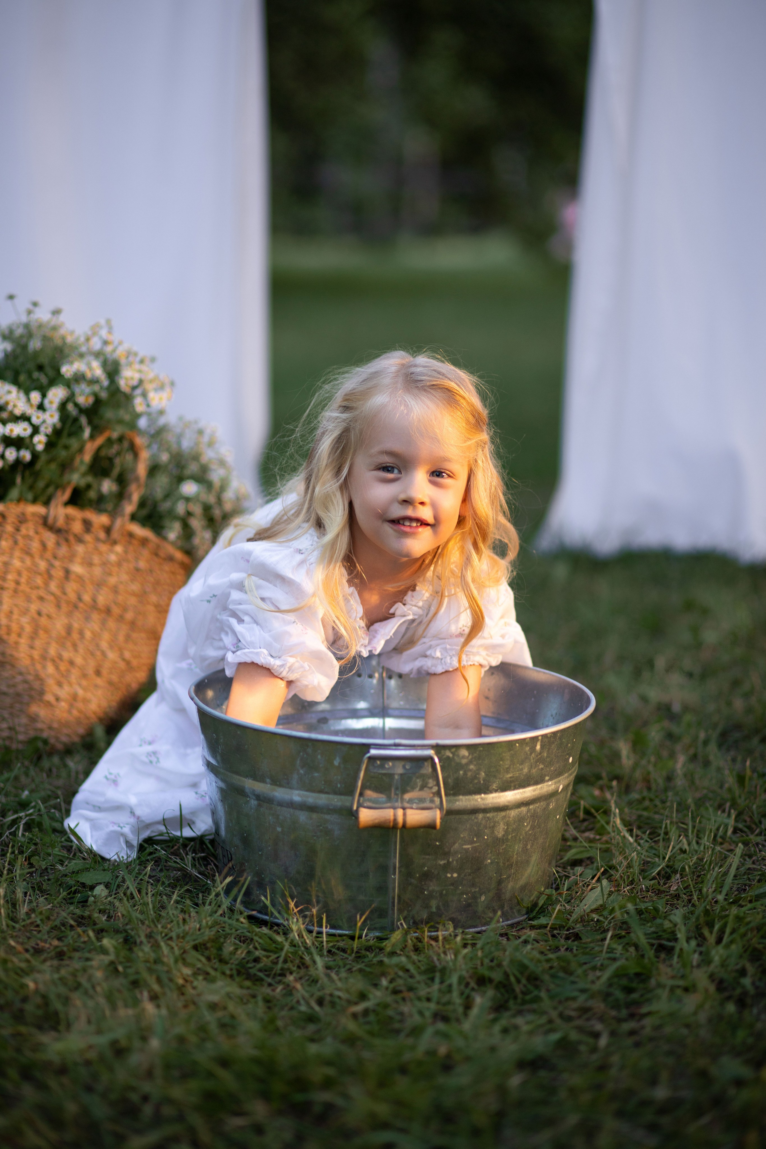 Літня дитяча фотозйомка в саду. Сімейний та дитячий фотограф Київ, Ірпінь, Буча — Галина Пивоварова