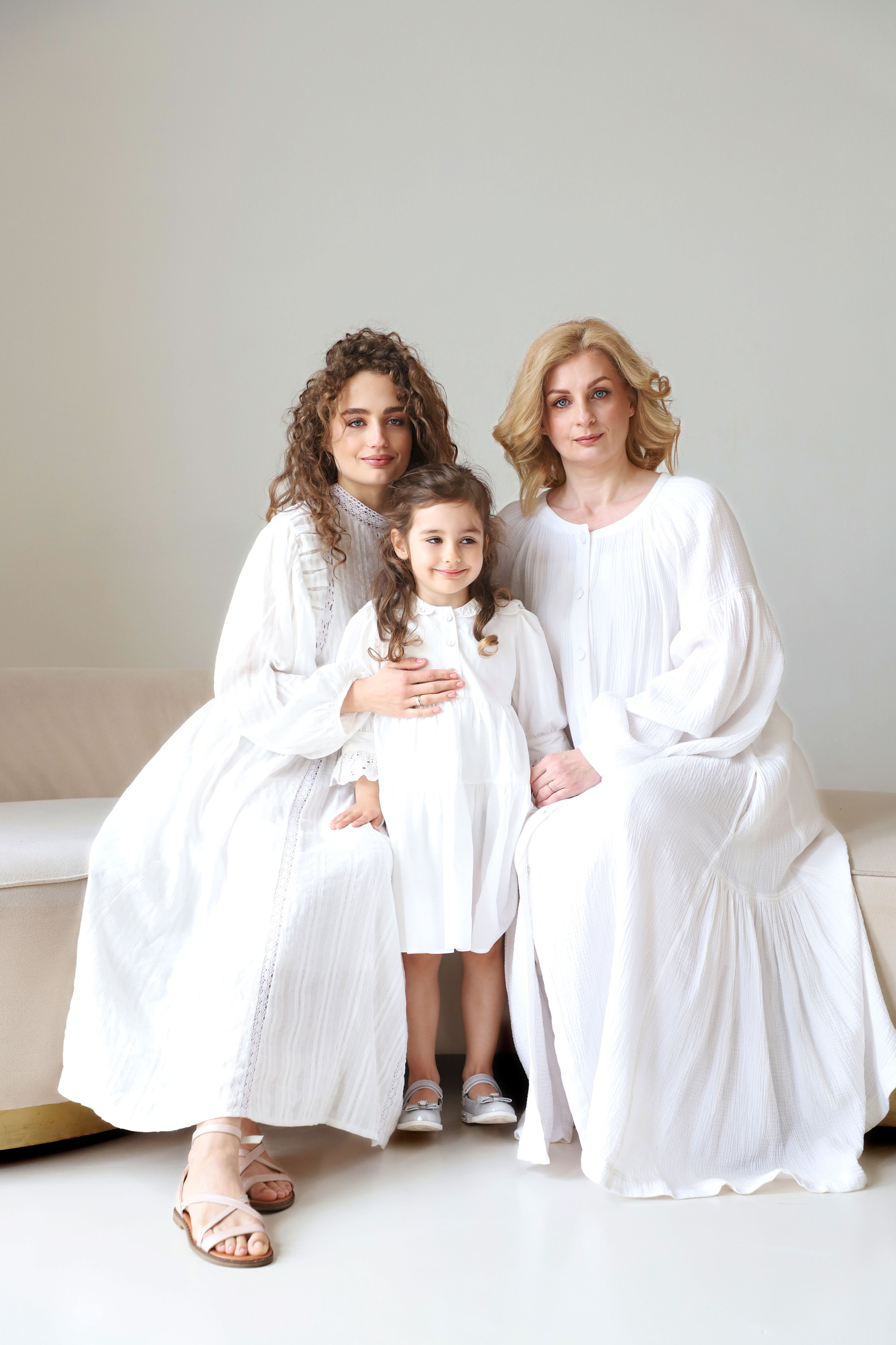 Сімейна фотозйомка «Дві мами, дві донечки». Сімейний та дитячий фотограф Київ, Ірпінь, Буча — Галина Пивоварова