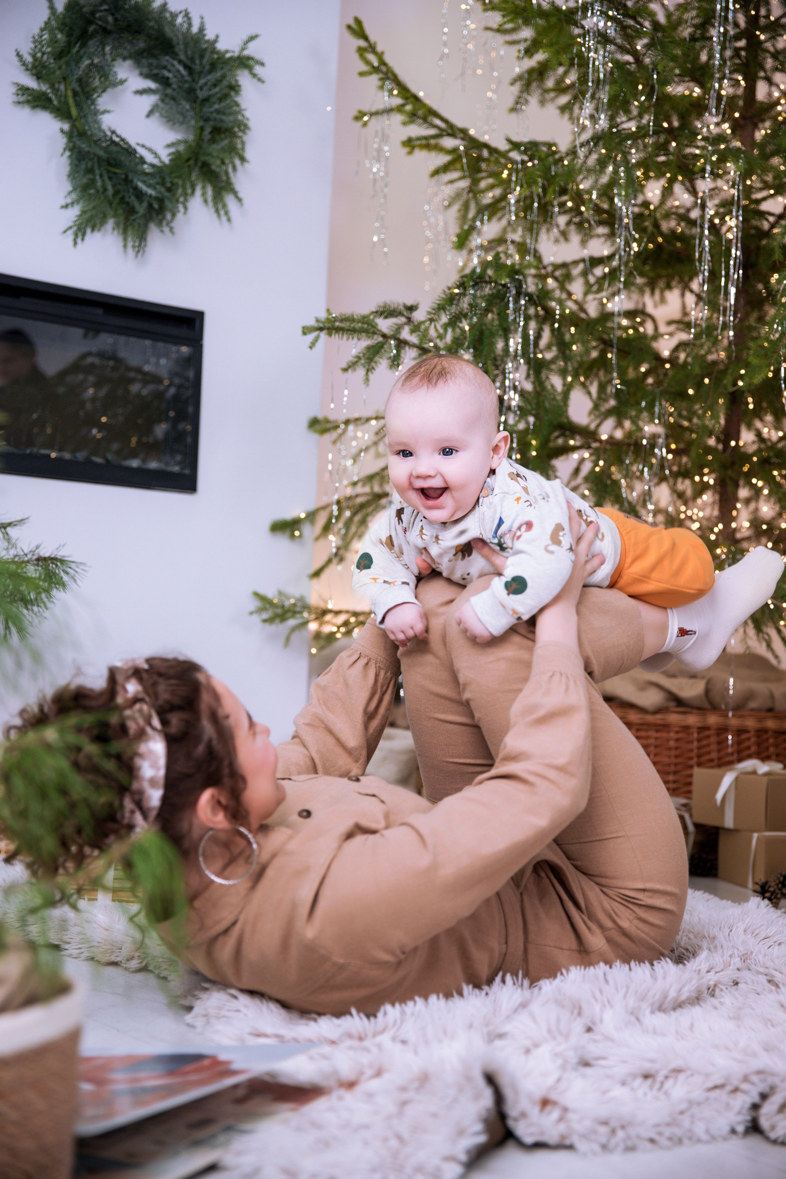 Новорічна сімейна зйомка Аліни та маленького Енея. Сімейний та дитячий фотограф Київ, Ірпінь, Буча — Галина Пивоварова