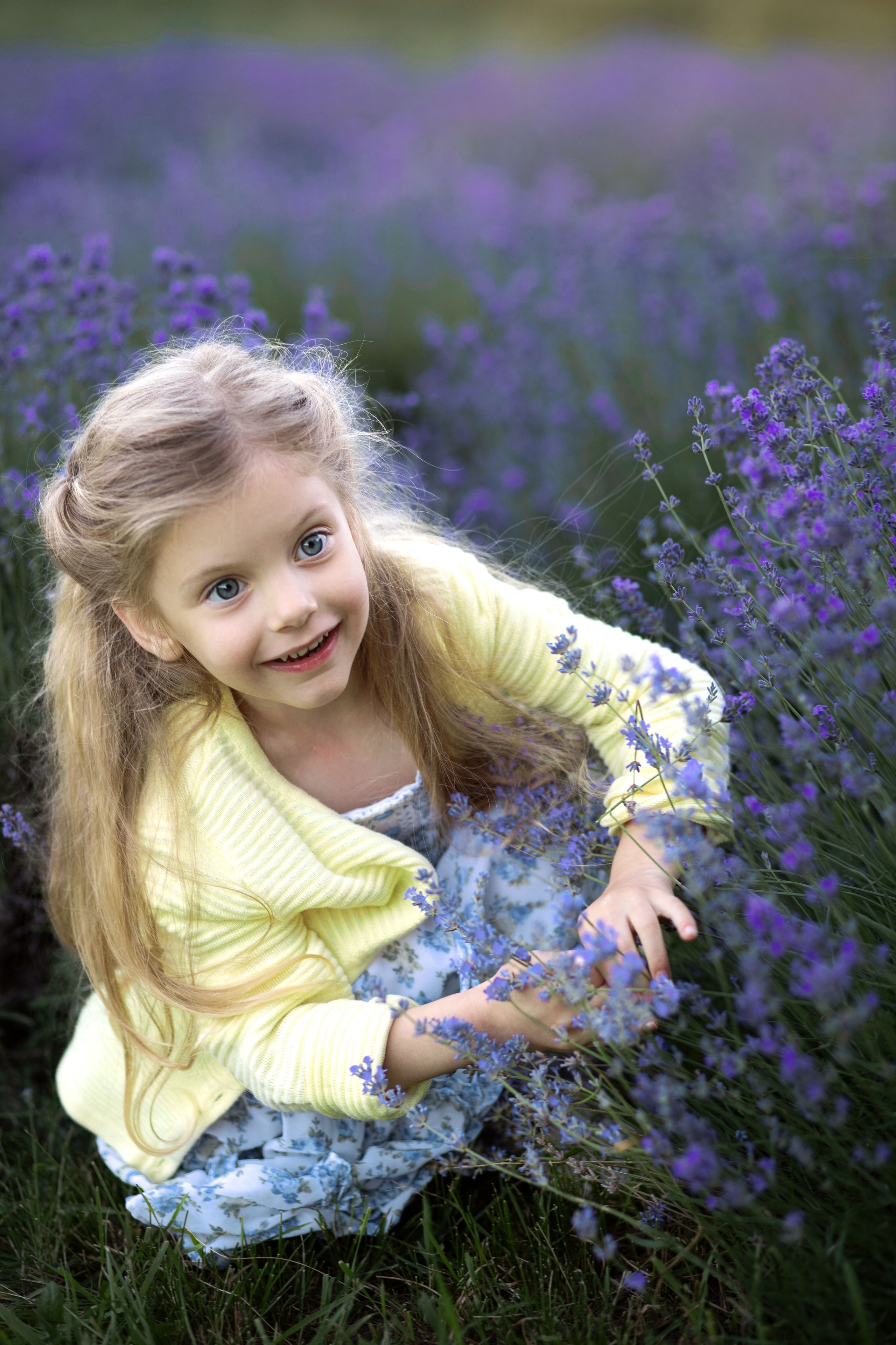 Сімейна фотозйомка Інни і Дариночки в лаванді. Сімейний та дитячий фотограф Київ, Ірпінь, Буча — Галина Пивоварова
