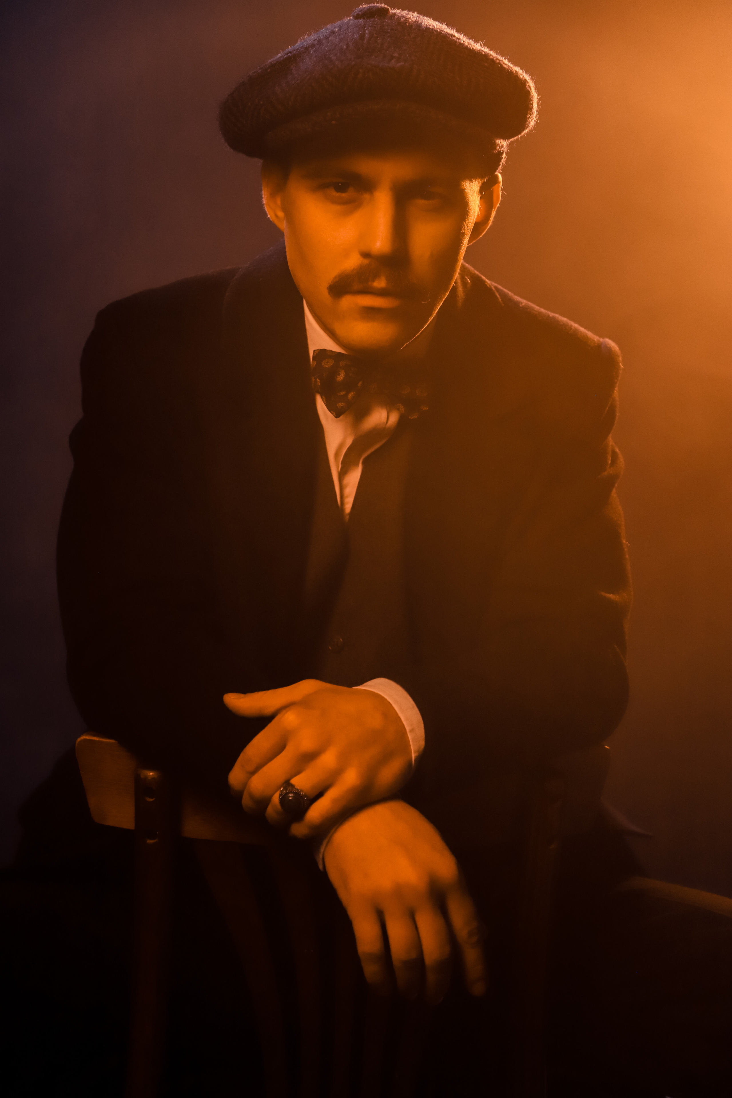 Чоловіча фотозйомка «Гострі картузи». Сімейний та дитячий фотограф Київ, Ірпінь, Буча — Галина Пивоварова