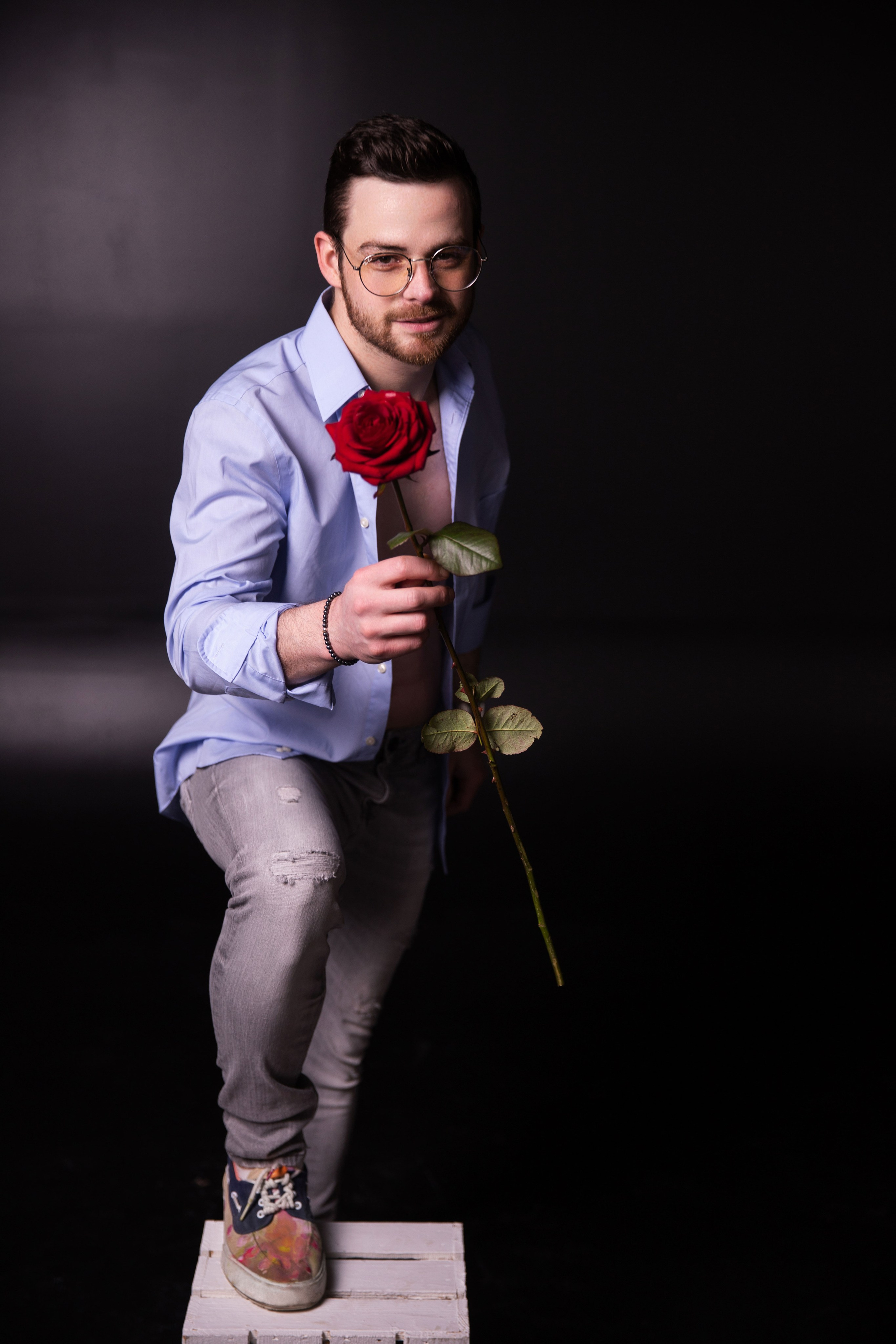 Чоловіча фотозйомка Олександра «Привітання для жінок». Сімейний та дитячий фотограф Київ, Ірпінь, Буча — Галина Пивоварова