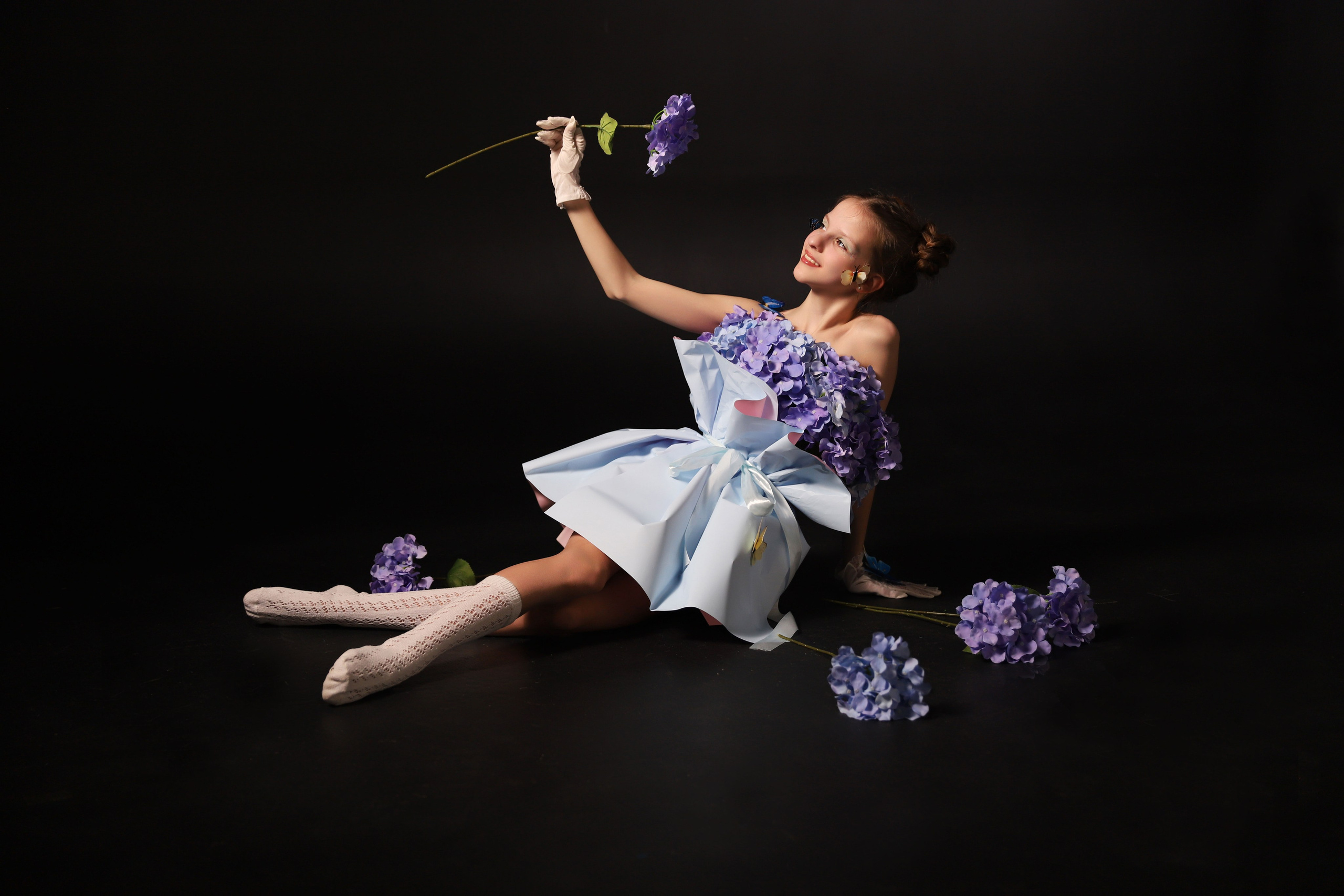 Фотозйомка в квітах. Сімейний та дитячий фотограф Київ, Ірпінь, Буча — Галина Пивоварова