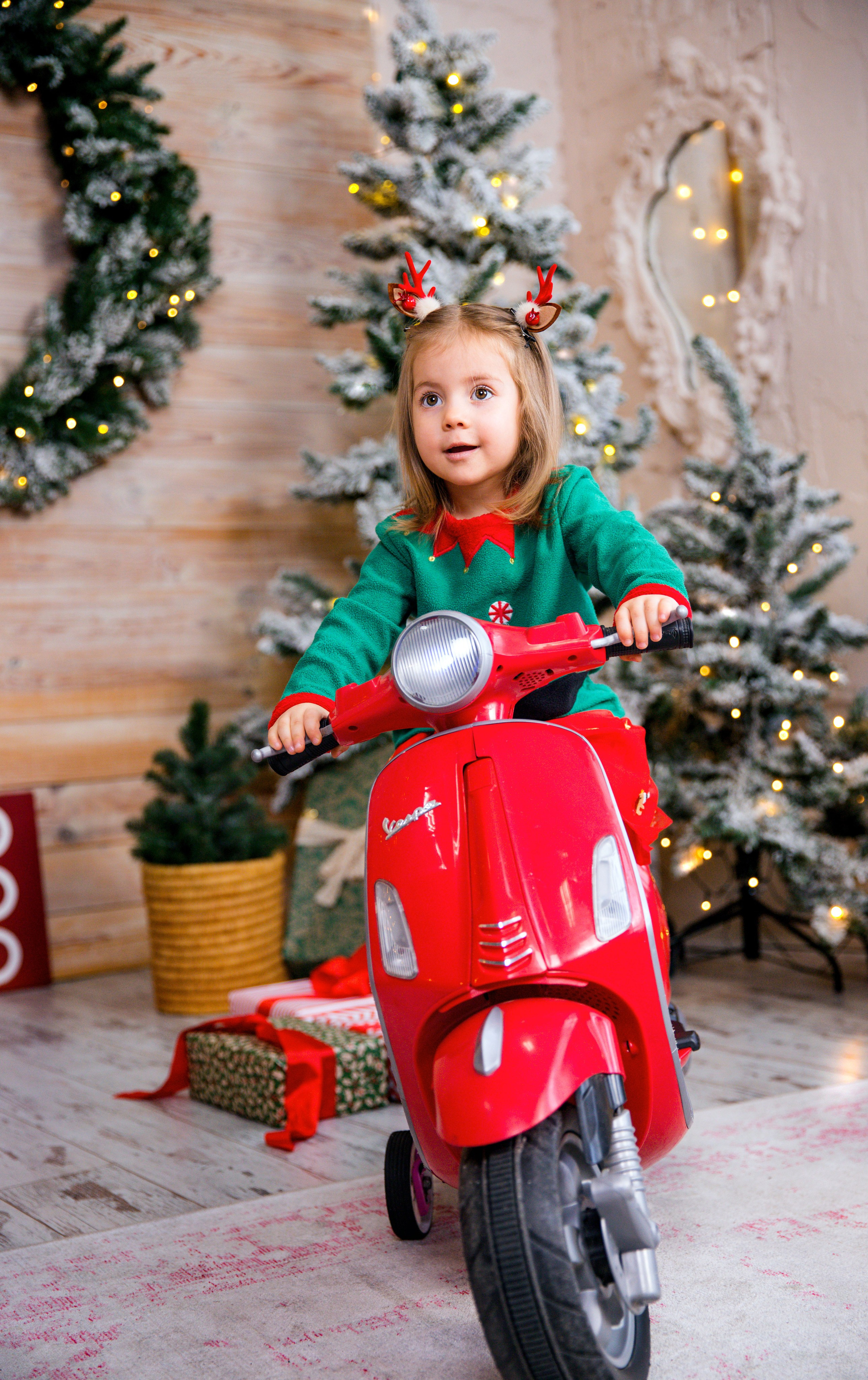 Дитяча новорічна фотосесія Марійки з мамою Яною. Сімейний та дитячий фотограф Київ, Ірпінь, Буча — Галина Пивоварова
