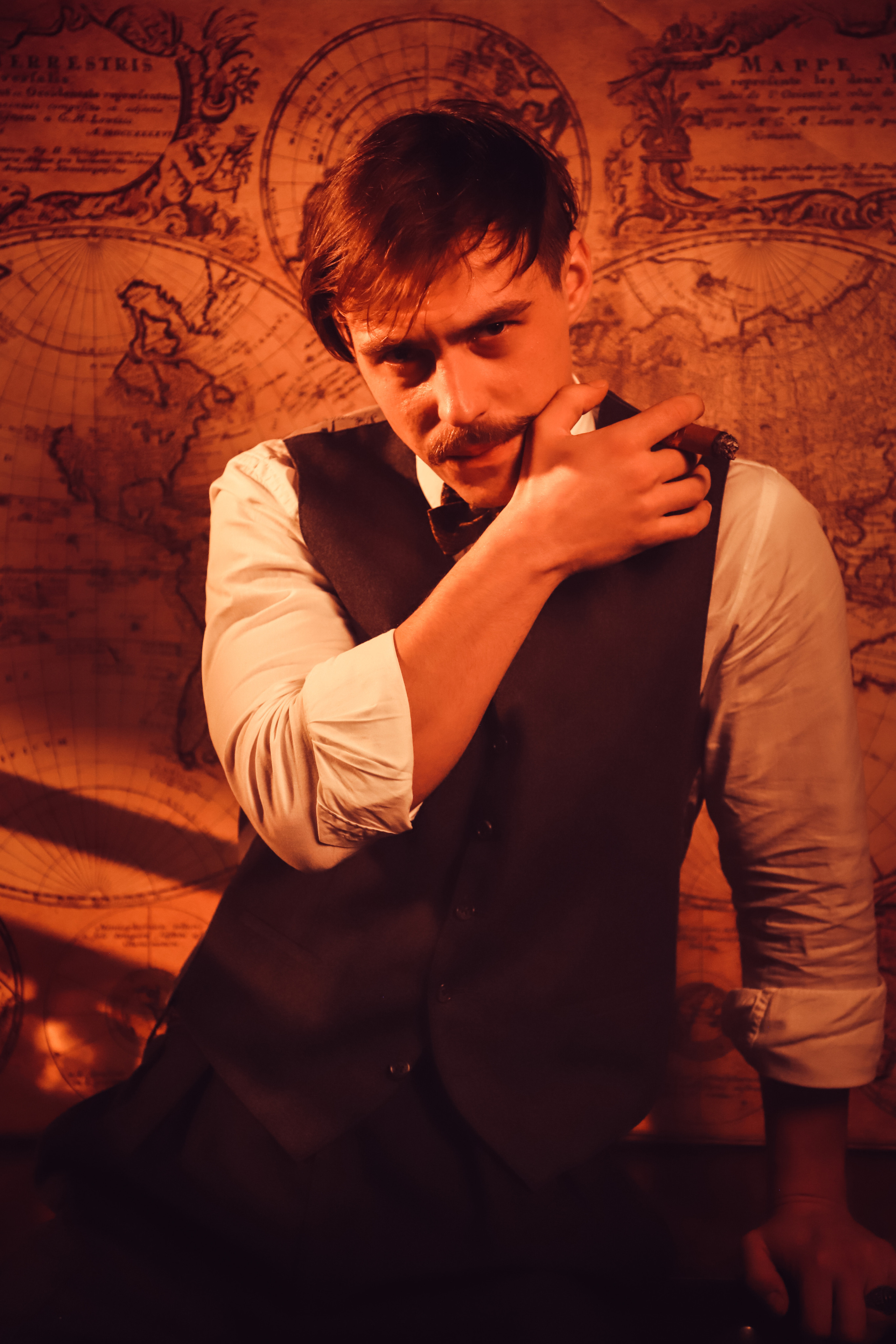 Чоловіча фотозйомка «Гострі картузи». Сімейний та дитячий фотограф Київ, Ірпінь, Буча — Галина Пивоварова