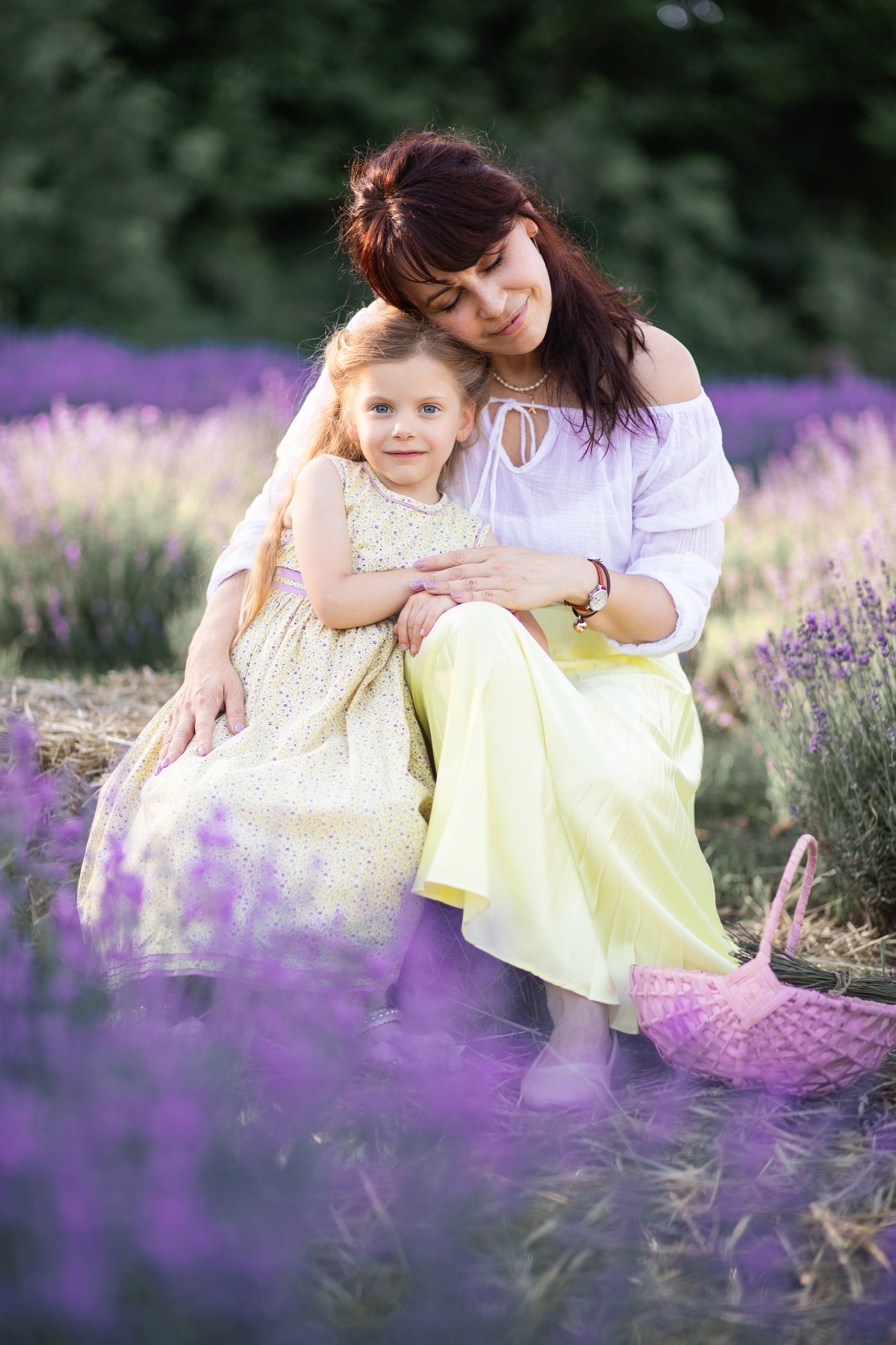 Сімейна фотозйомка Інни і Дариночки в лаванді. Сімейний та дитячий фотограф Київ, Ірпінь, Буча — Галина Пивоварова