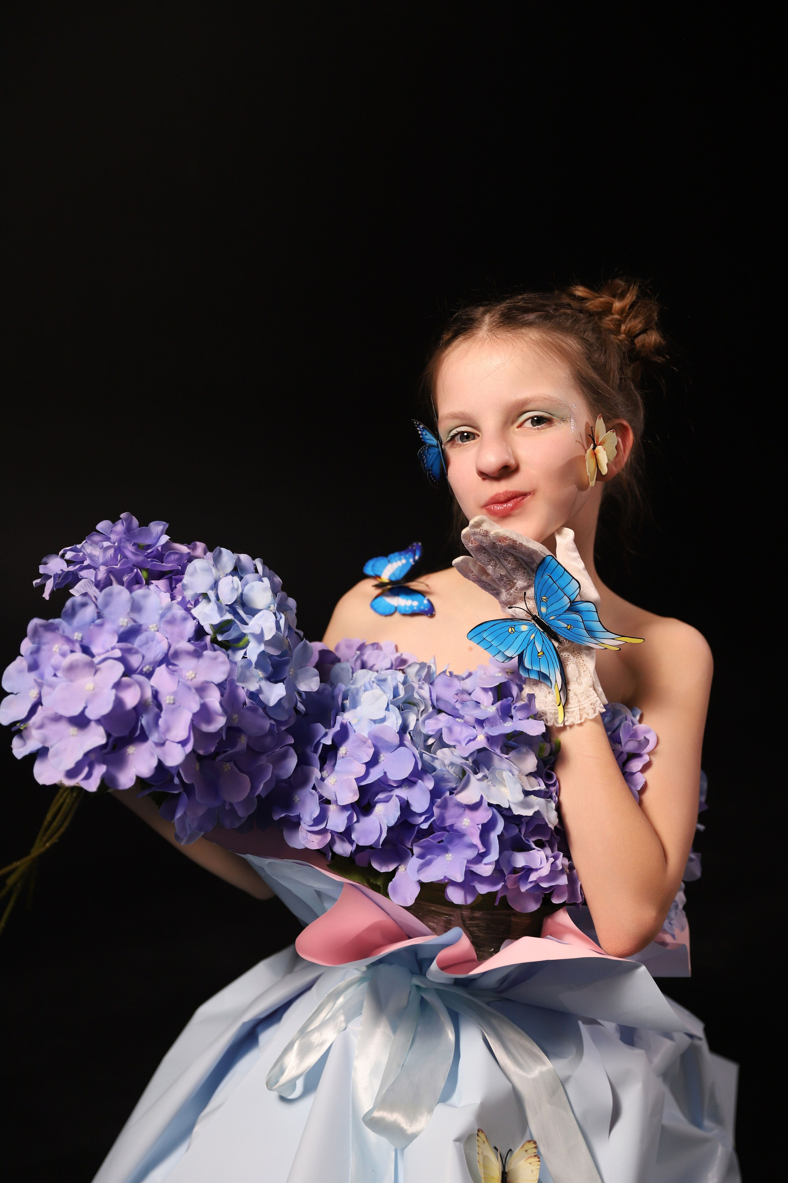 Фотозйомка в квітах. Сімейний та дитячий фотограф Київ, Ірпінь, Буча — Галина Пивоварова