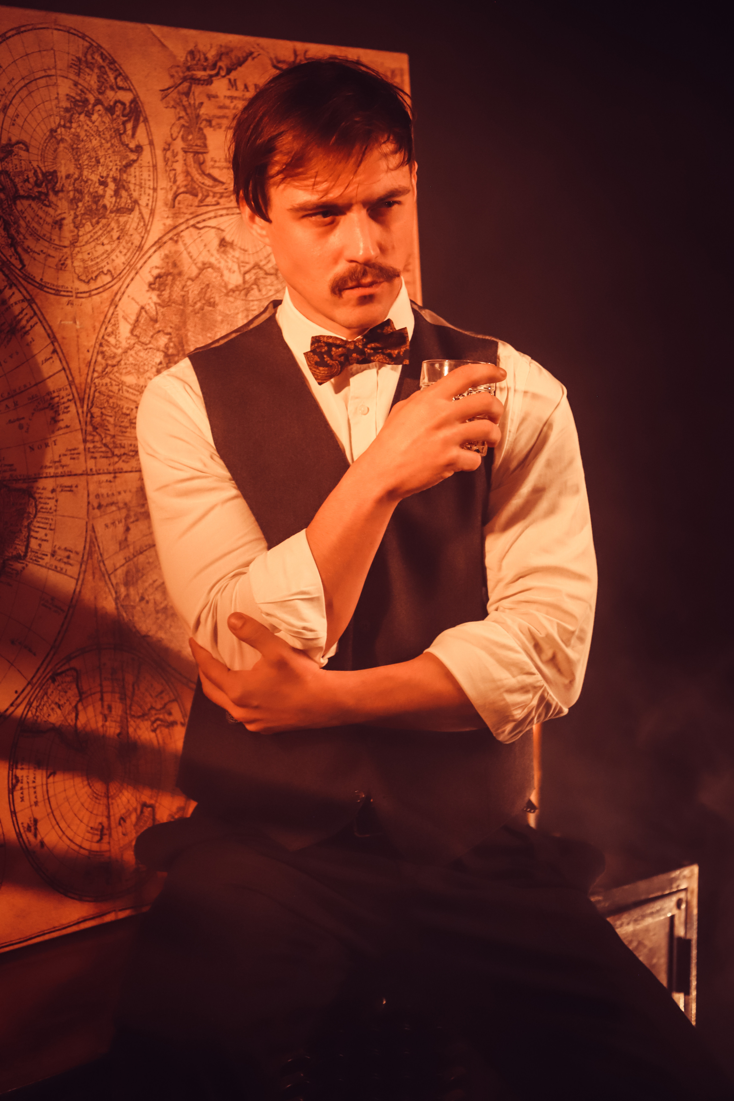 Чоловіча фотозйомка «Гострі картузи». Сімейний та дитячий фотограф Київ, Ірпінь, Буча — Галина Пивоварова