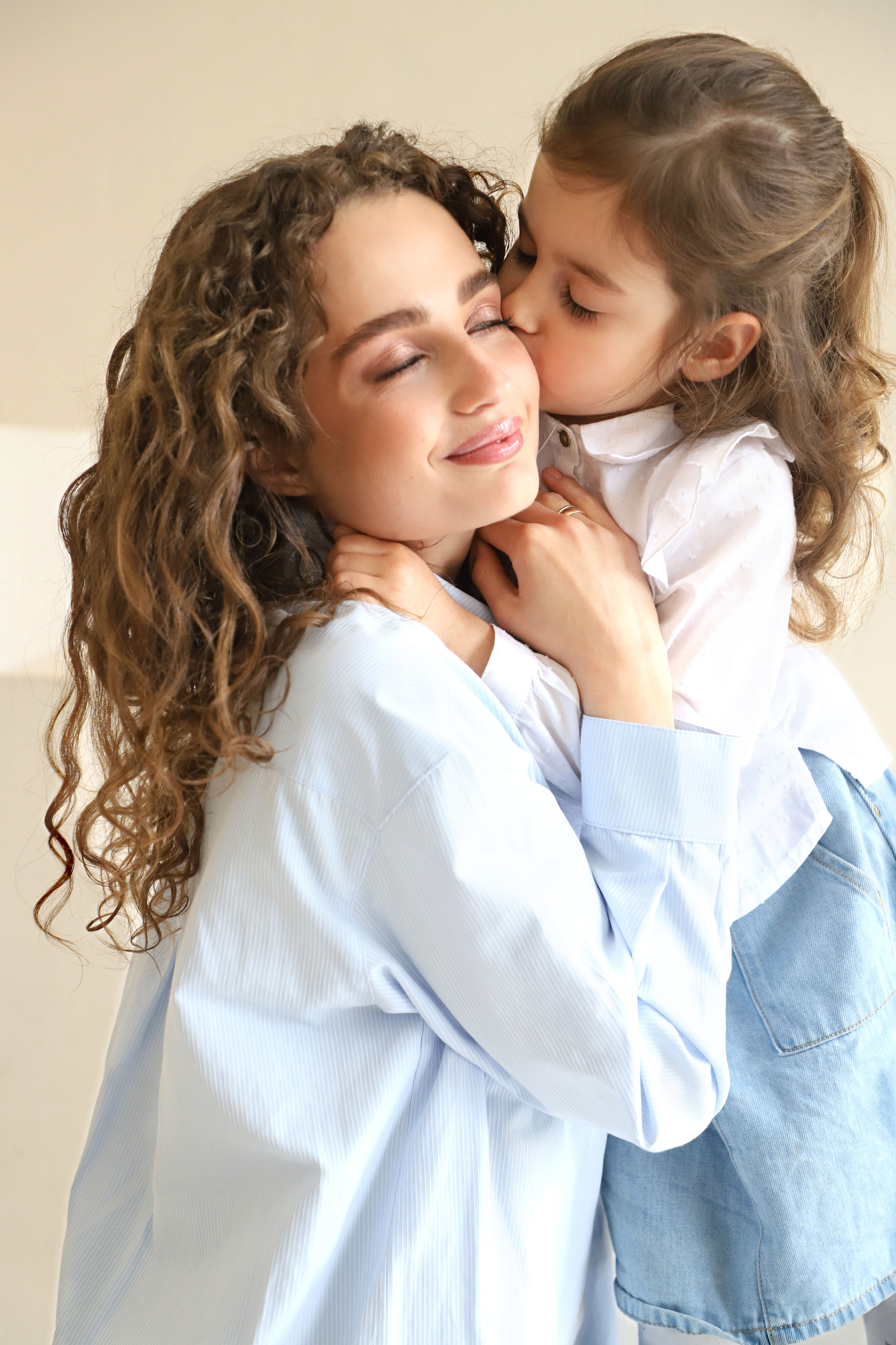 Сімейна фотозйомка «Дві мами, дві донечки». Сімейний та дитячий фотограф Київ, Ірпінь, Буча — Галина Пивоварова