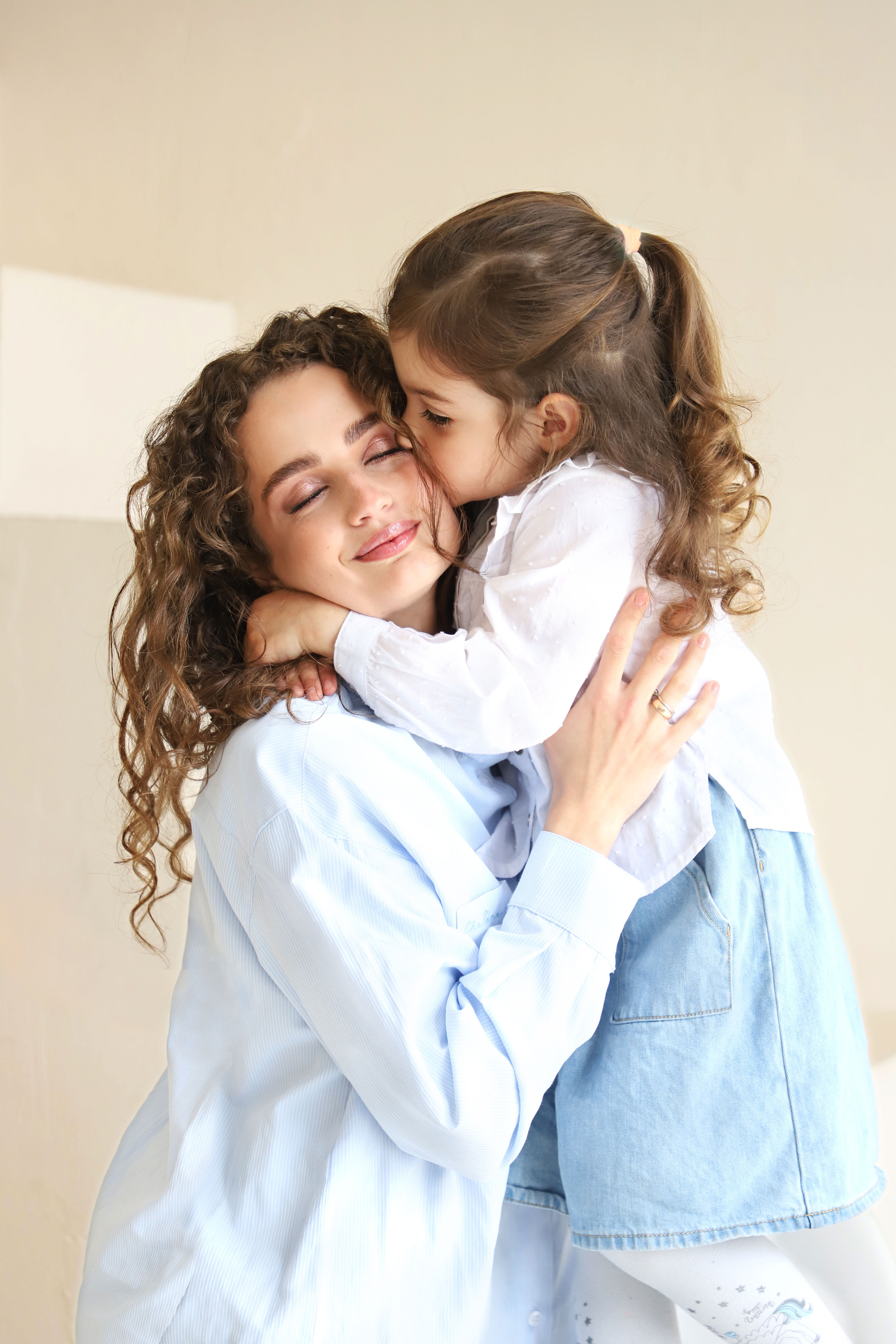 Сімейна фотозйомка «Дві мами, дві донечки». Сімейний та дитячий фотограф Київ, Ірпінь, Буча — Галина Пивоварова