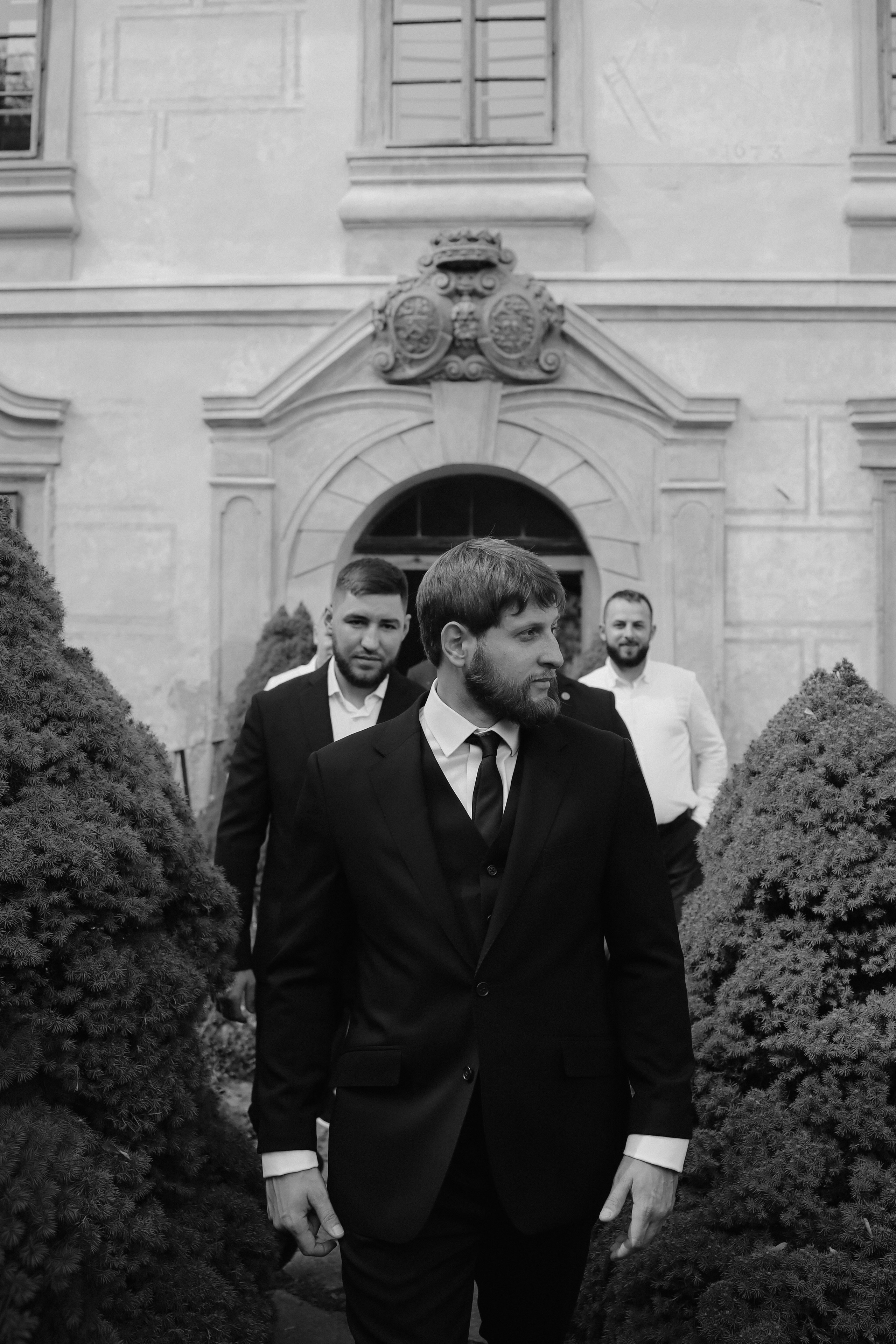 August 2025 — Róza & Nikolay Chateau Třebešice. Wedding & love story photographer Prague, Europe Elizaveta Gritsenko