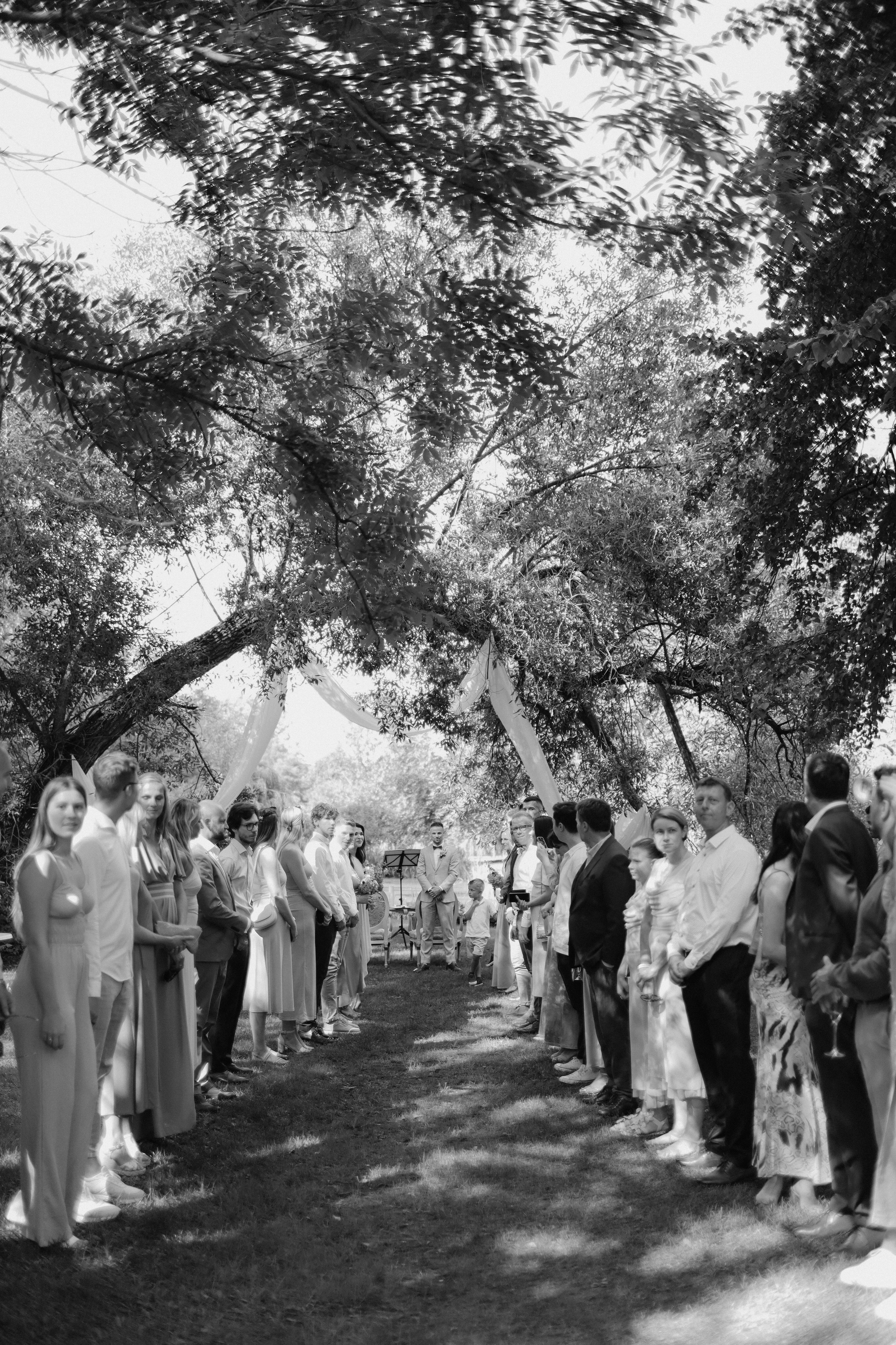 August 2024 — Anastasia & Matouš Chateau Trebesice. Свадебный, лав стори фотограф в Праге, Европе Елизавета Гриценко