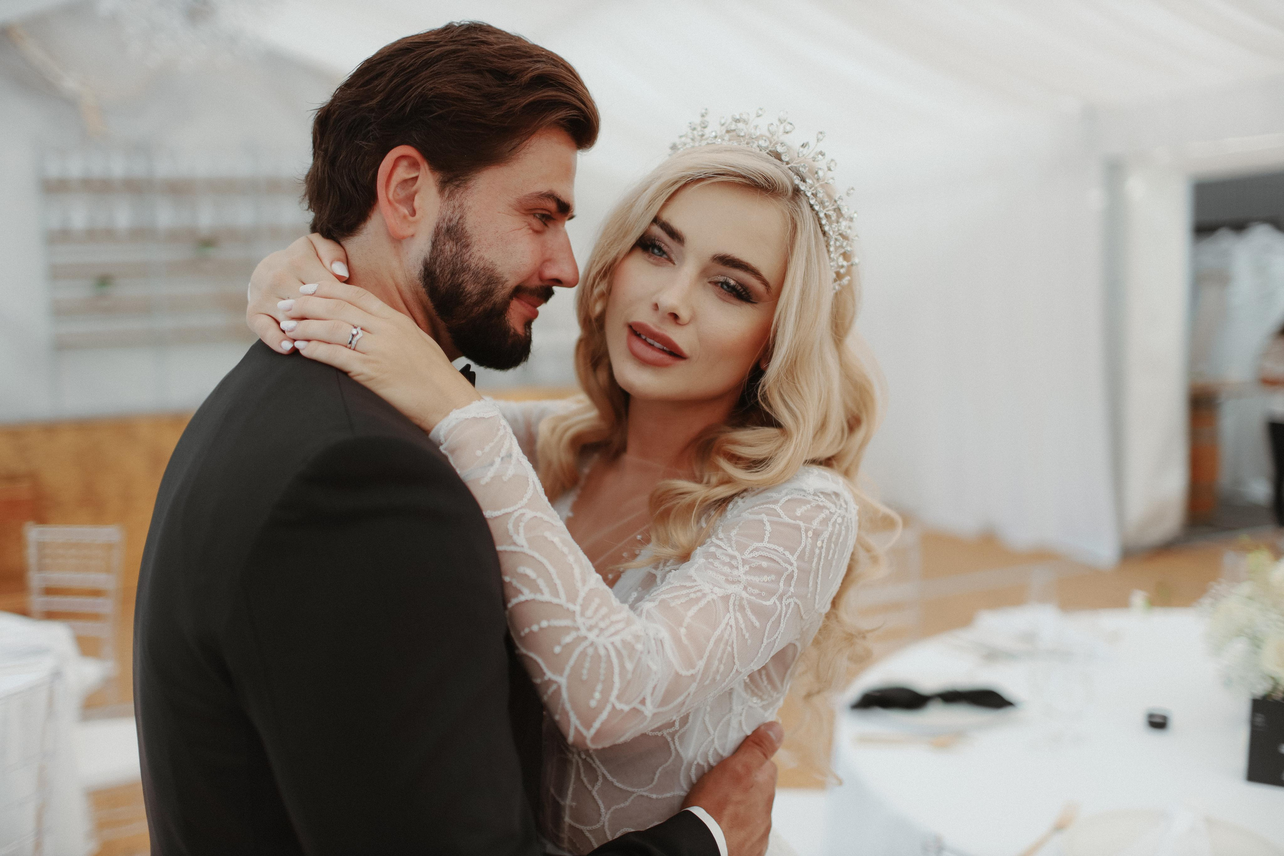 September 2023 — wedding Hrad Kunzov. Свадебный, лав стори фотограф в Праге, Европе Елизавета Гриценко