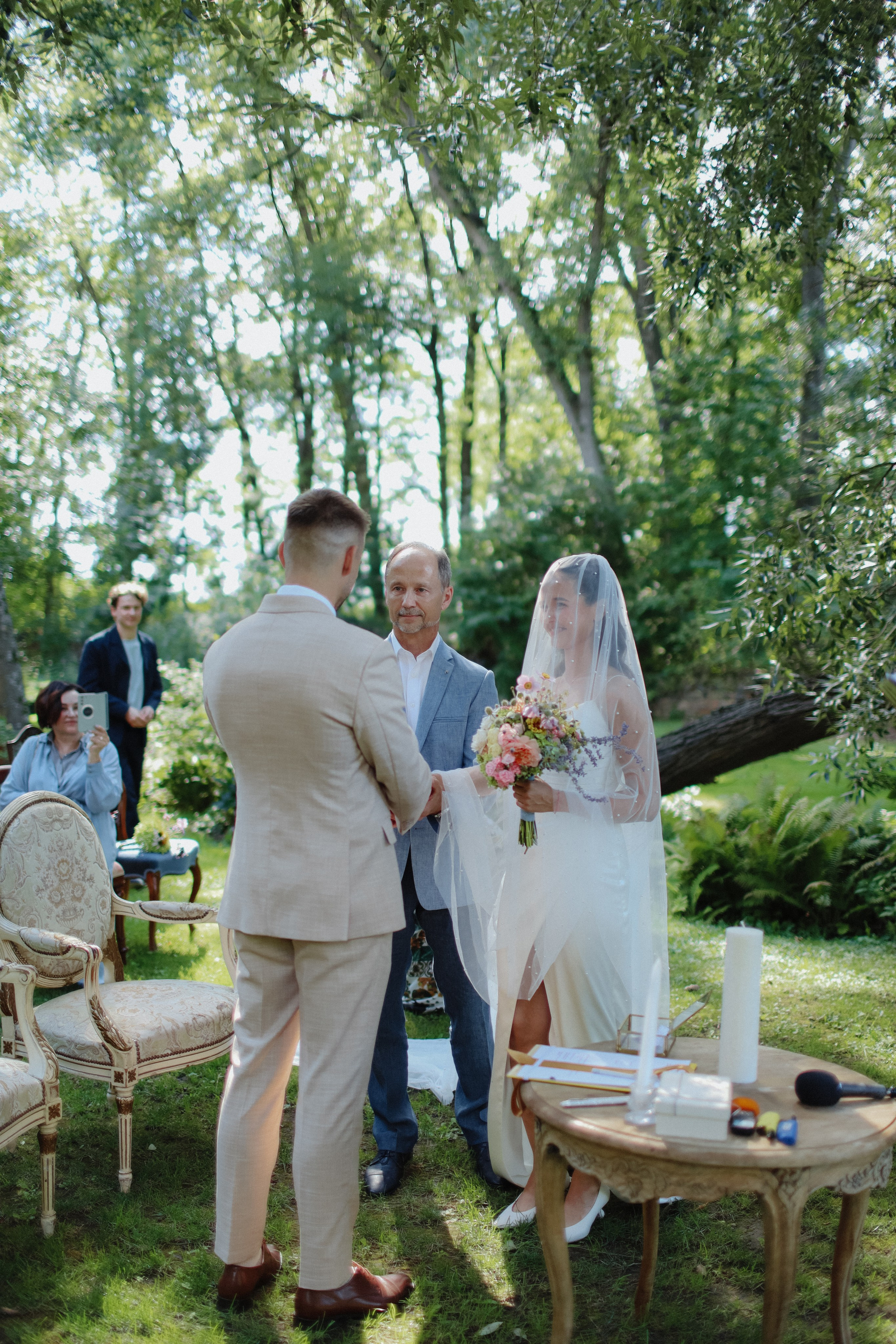 August 2024 — Anastasia & Matouš Chateau Trebesice. Свадебный, лав стори фотограф в Праге, Европе Елизавета Гриценко