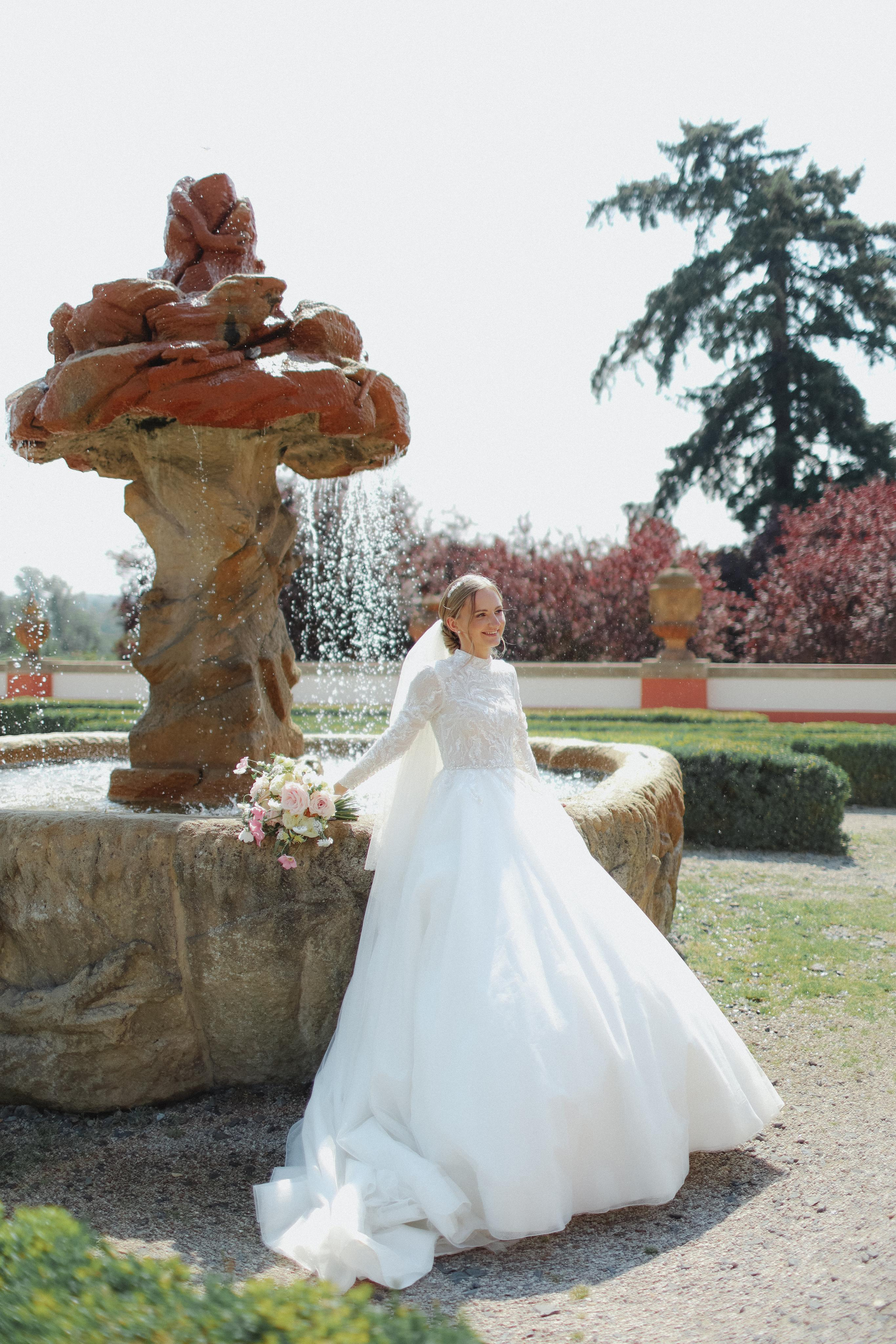 August 2023 — Elizabeth & Evgeniy. Wedding & love story photographer Prague, Europe Elizaveta Gritsenko