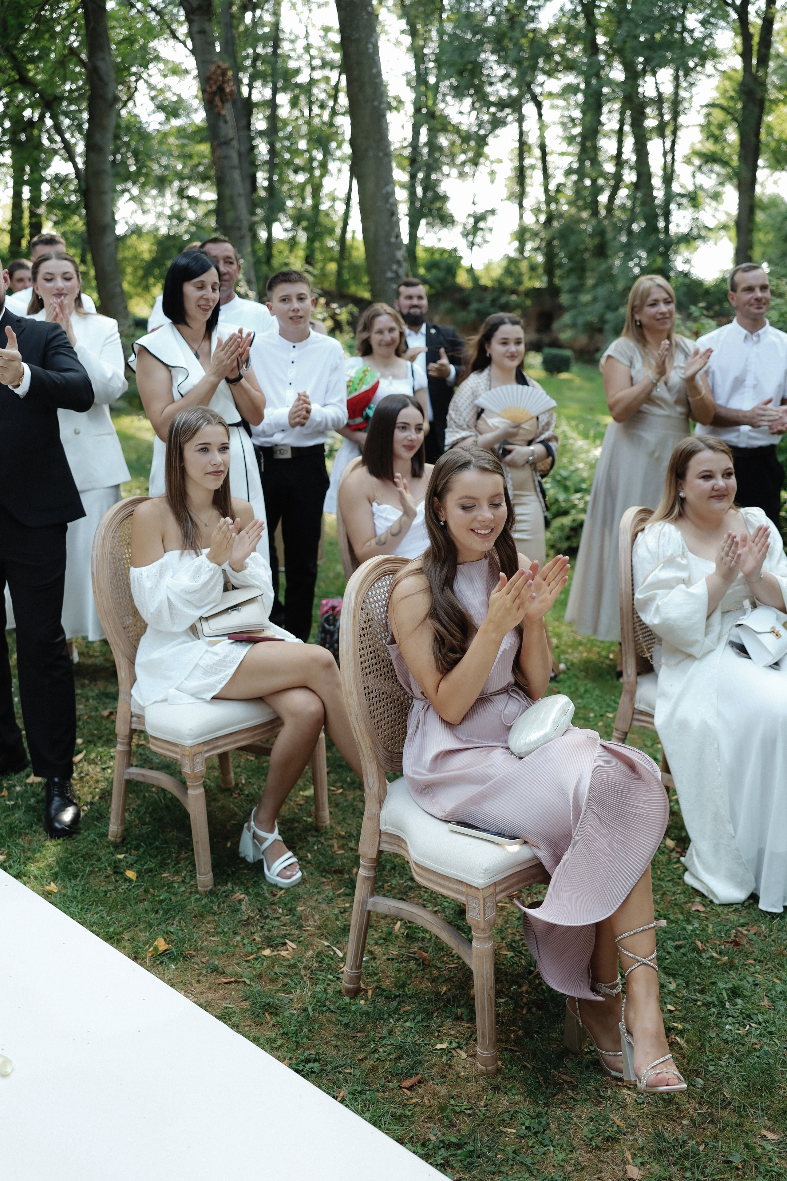 August 2025 — Róza & Nikolay Chateau Třebešice. Wedding & love story photographer Prague, Europe Elizaveta Gritsenko