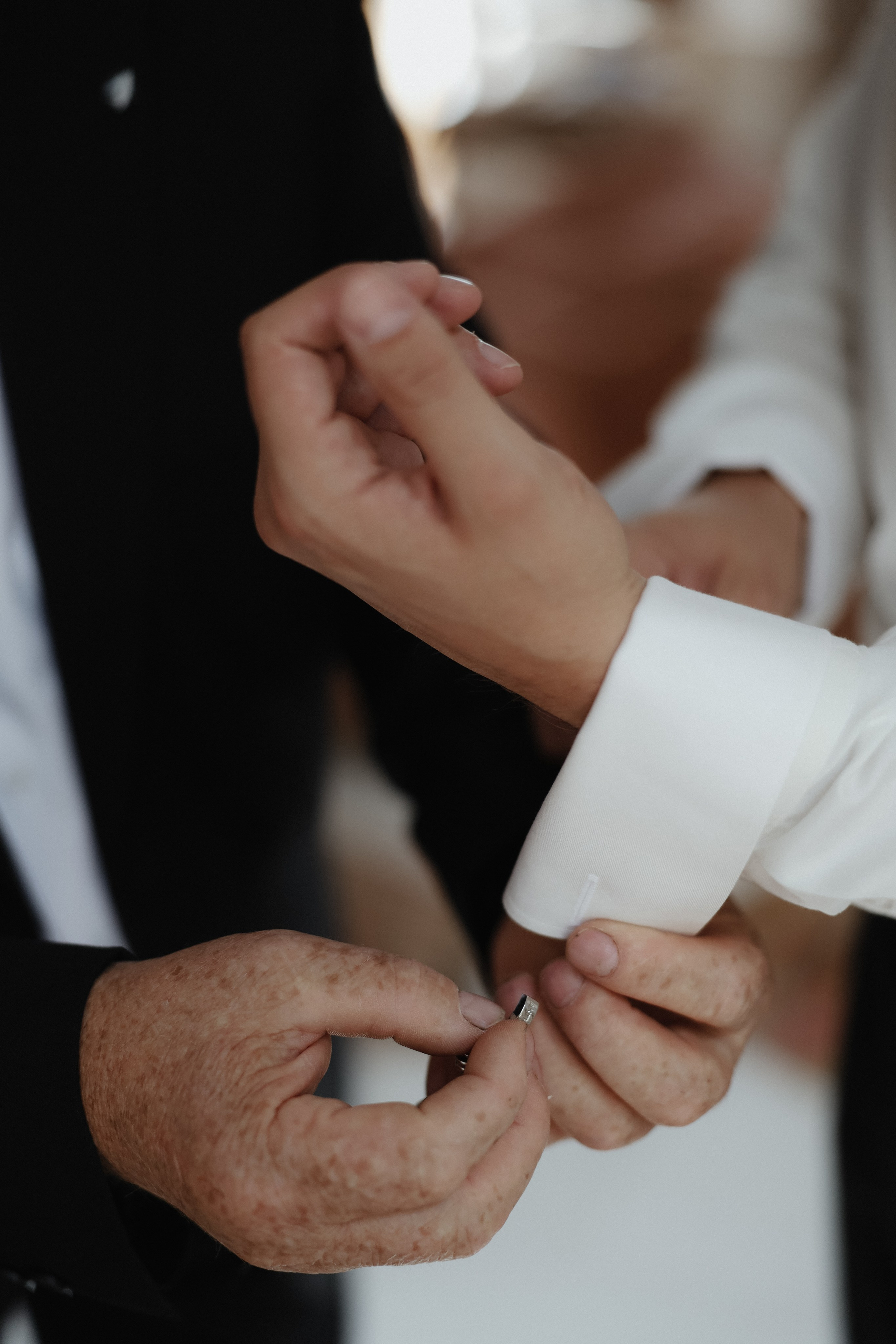 August 2025 — Róza & Nikolay Chateau Třebešice. Wedding & love story photographer Prague, Europe Elizaveta Gritsenko