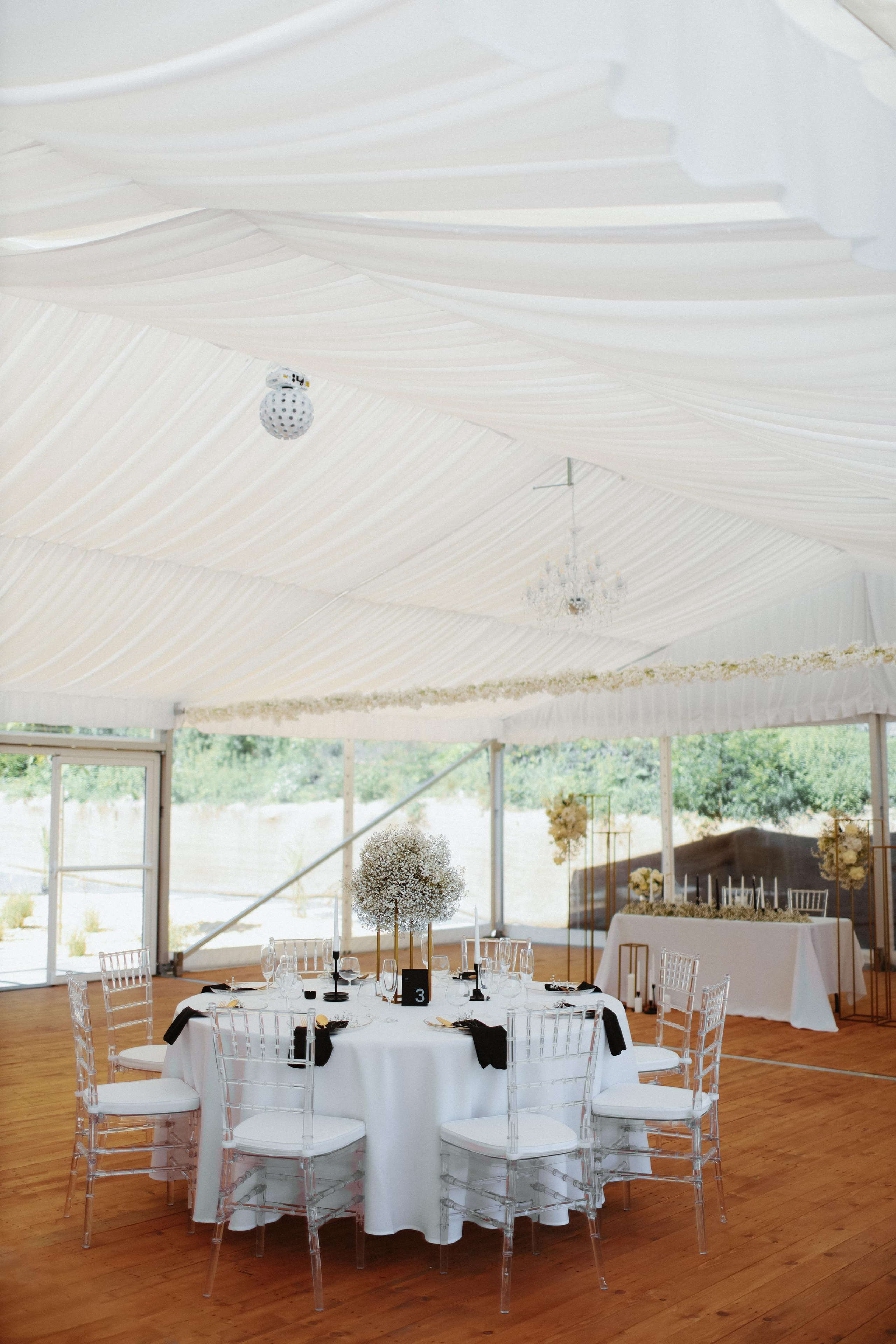 September 2023 — wedding Hrad Kunzov. Свадебный, лав стори фотограф в Праге, Европе Елизавета Гриценко