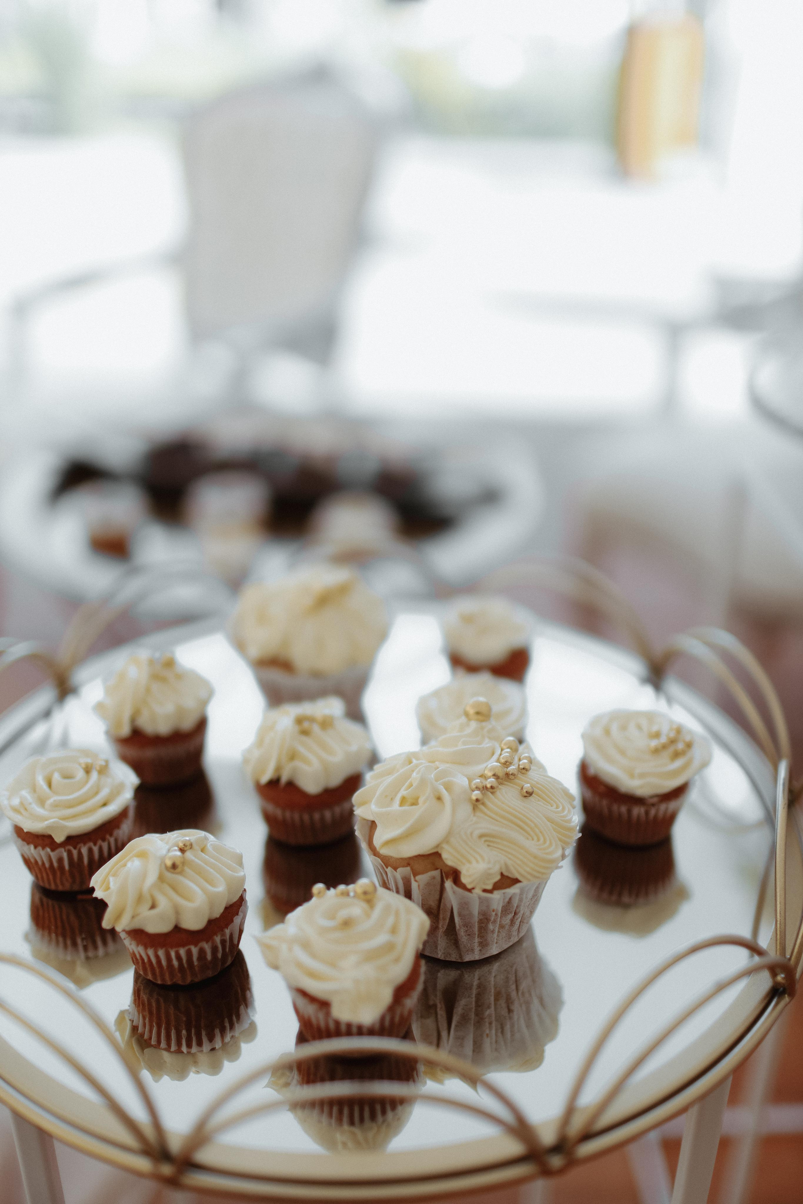 September 2023 — wedding Hrad Kunzov. Свадебный, лав стори фотограф в Праге, Европе Елизавета Гриценко