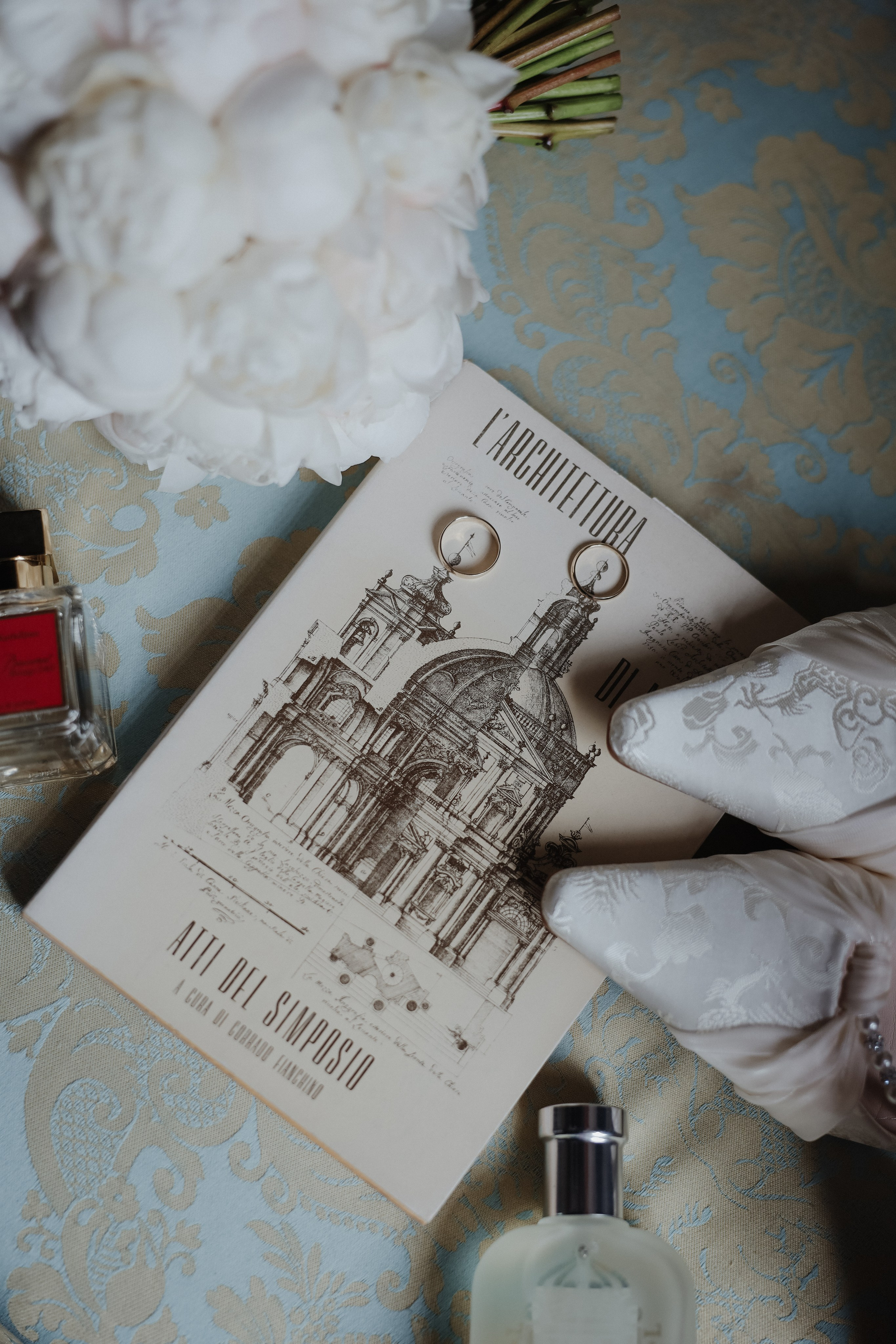 August 2025 — Róza & Nikolay Chateau Třebešice. Wedding & love story photographer Prague, Europe Elizaveta Gritsenko