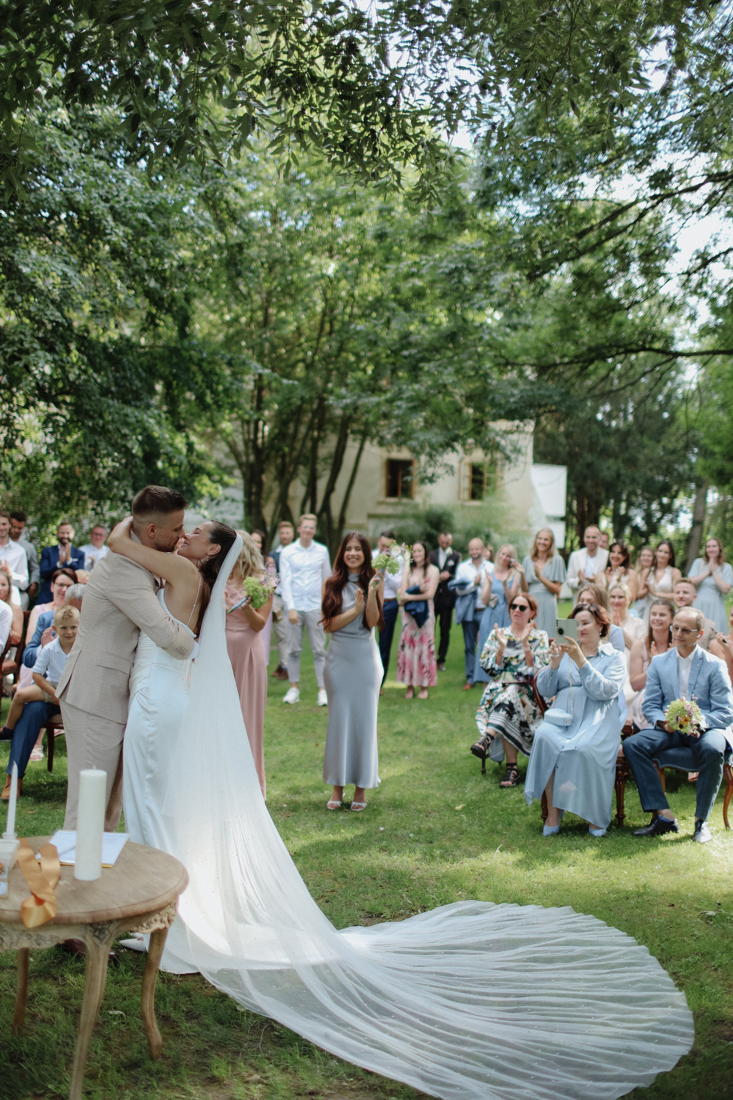 August 2024 — Anastasia & Matouš Chateau Trebesice. Свадебный, лав стори фотограф в Праге, Европе Елизавета Гриценко