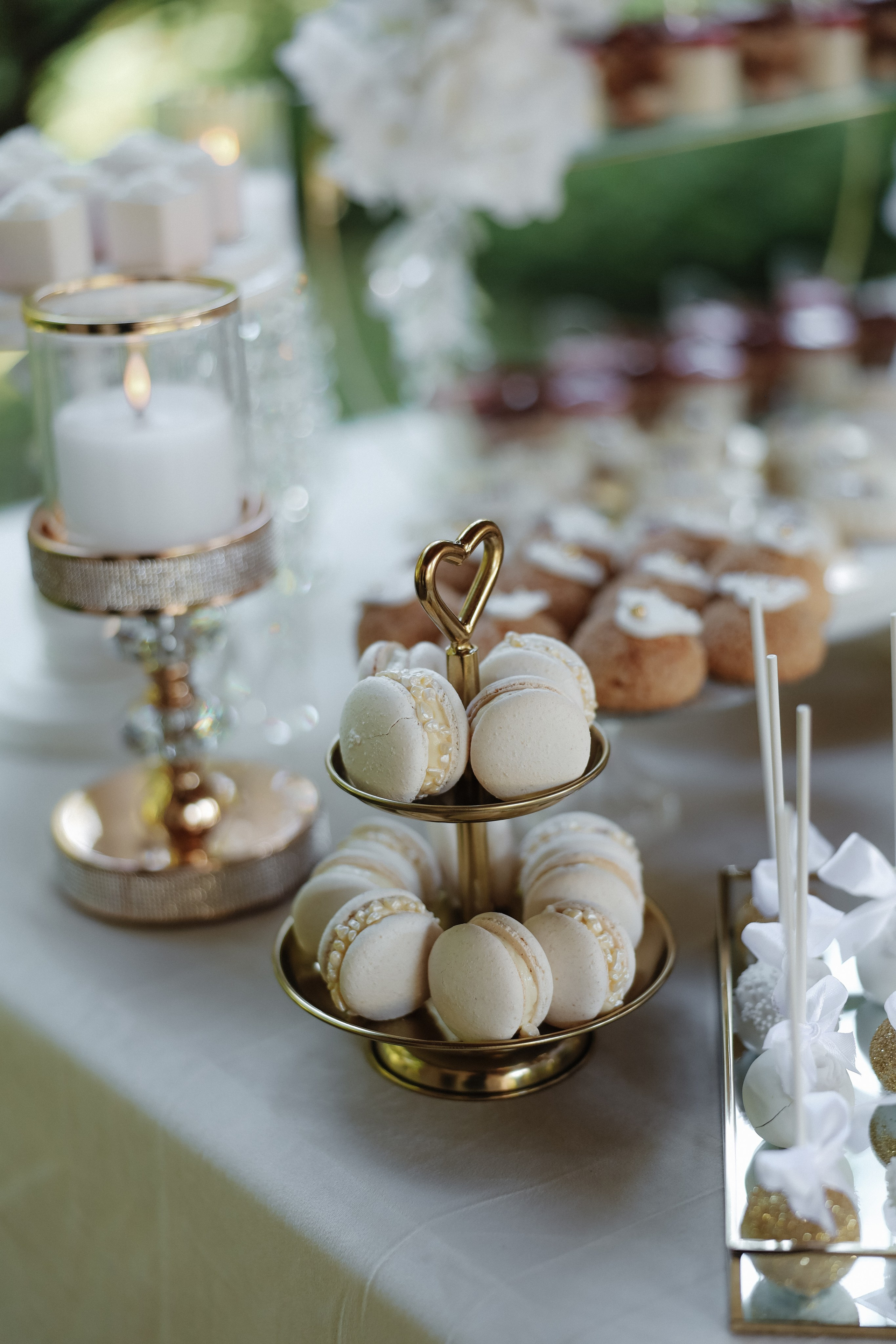 August 2025 — Róza & Nikolay Chateau Třebešice. Wedding & love story photographer Prague, Europe Elizaveta Gritsenko