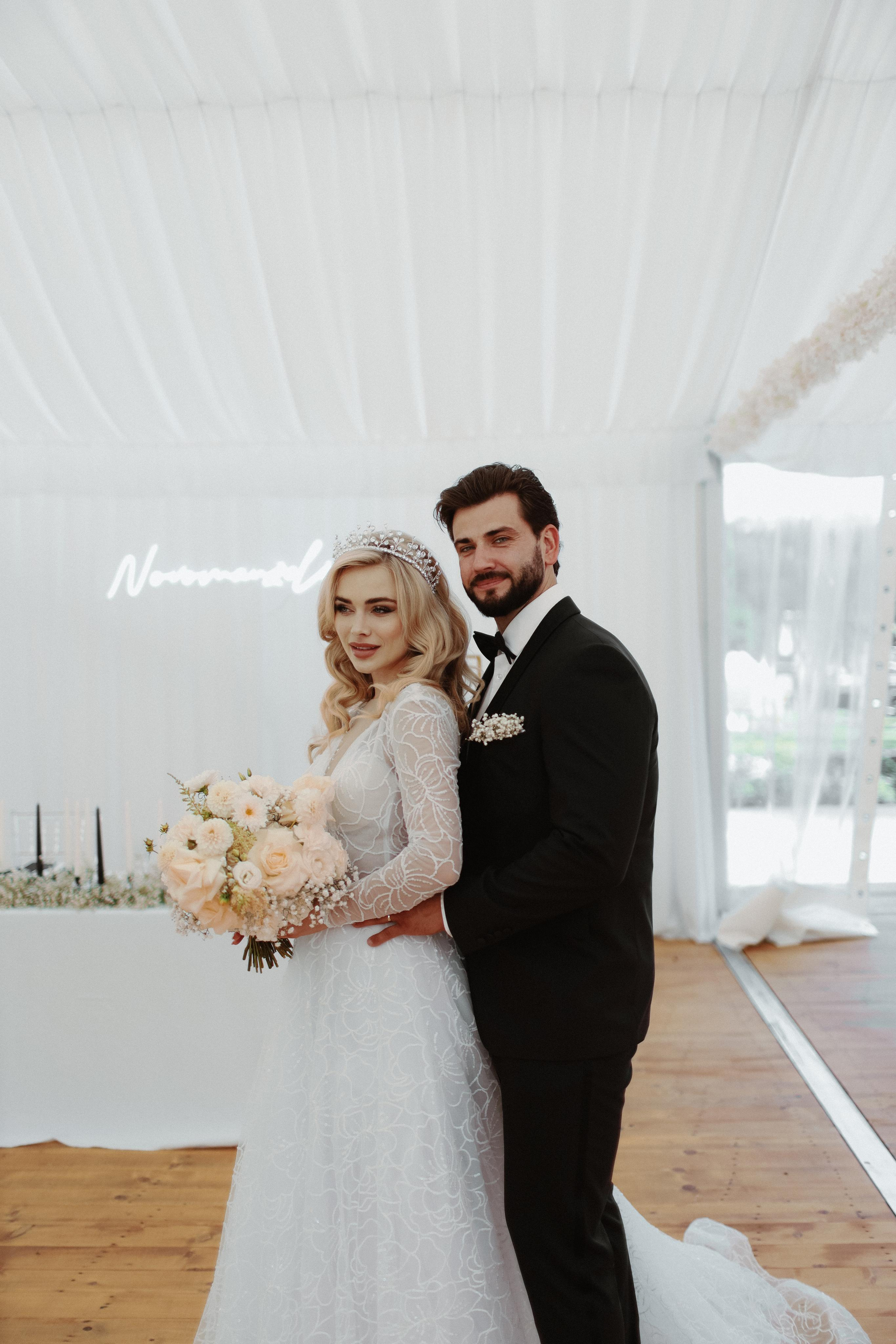 September 2023 — wedding Hrad Kunzov. Свадебный, лав стори фотограф в Праге, Европе Елизавета Гриценко