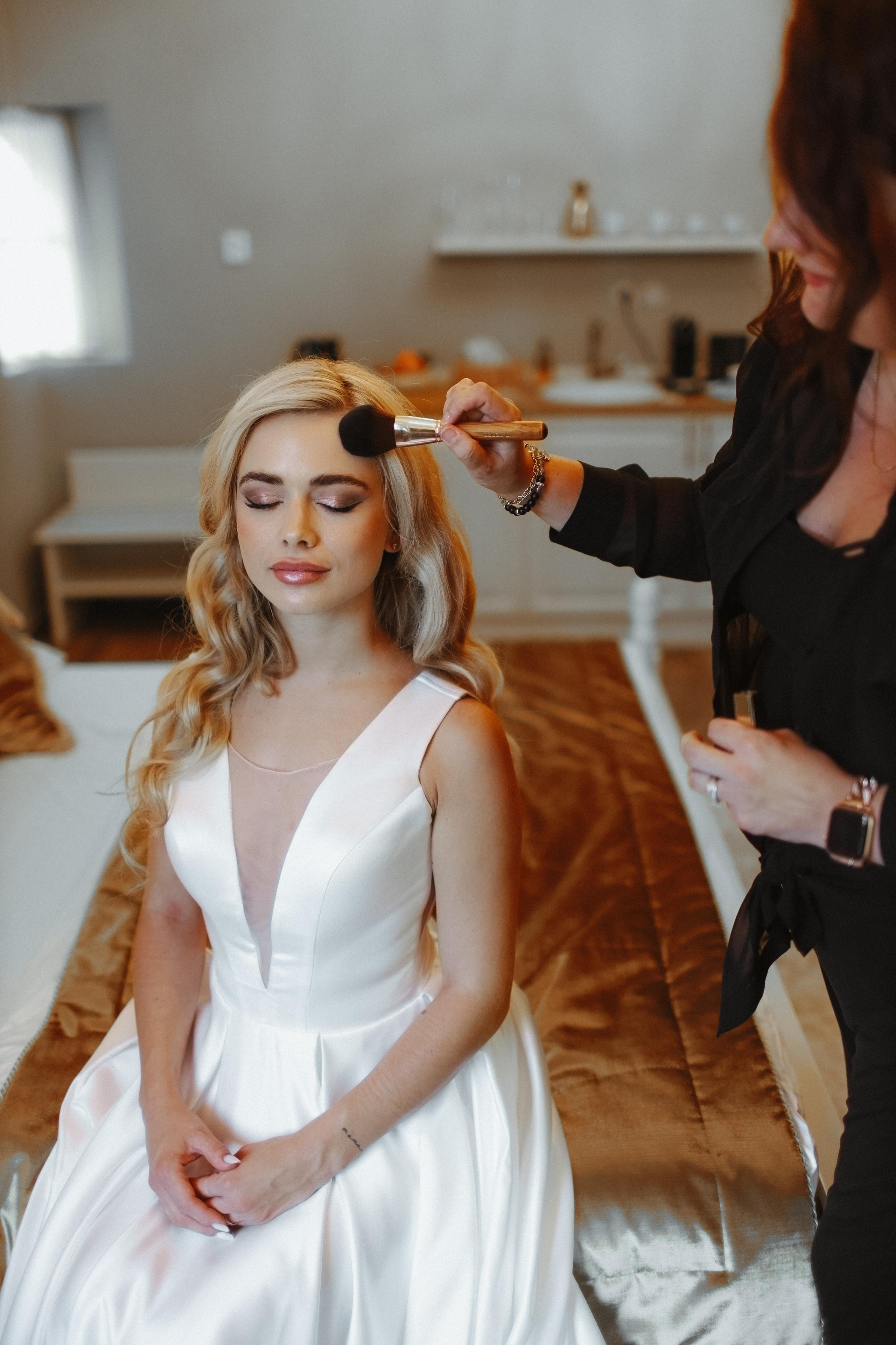 September 2023 — wedding Hrad Kunzov. Свадебный, лав стори фотограф в Праге, Европе Елизавета Гриценко