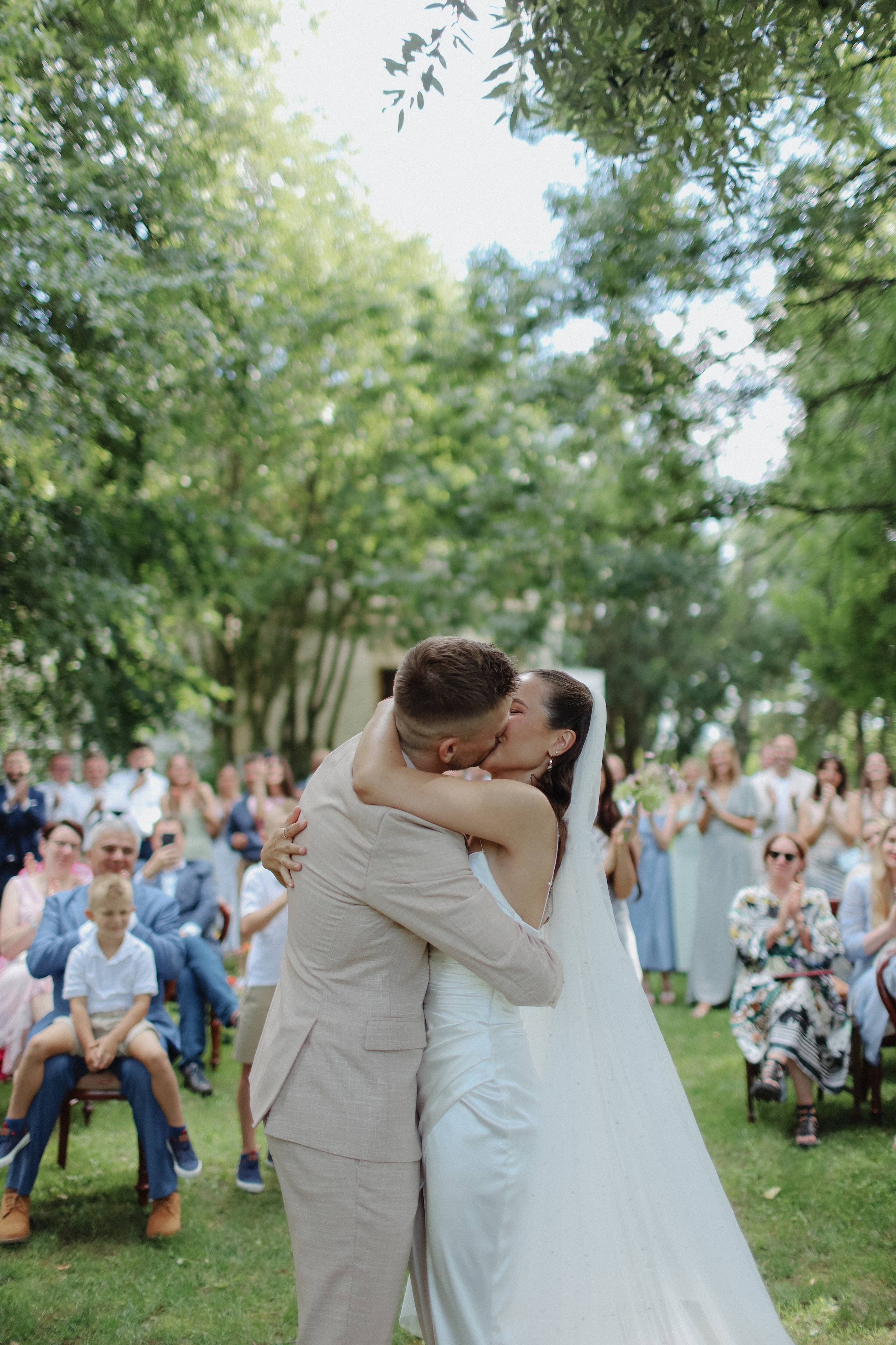 August 2024 — Anastasia & Matouš Chateau Trebesice. Свадебный, лав стори фотограф в Праге, Европе Елизавета Гриценко