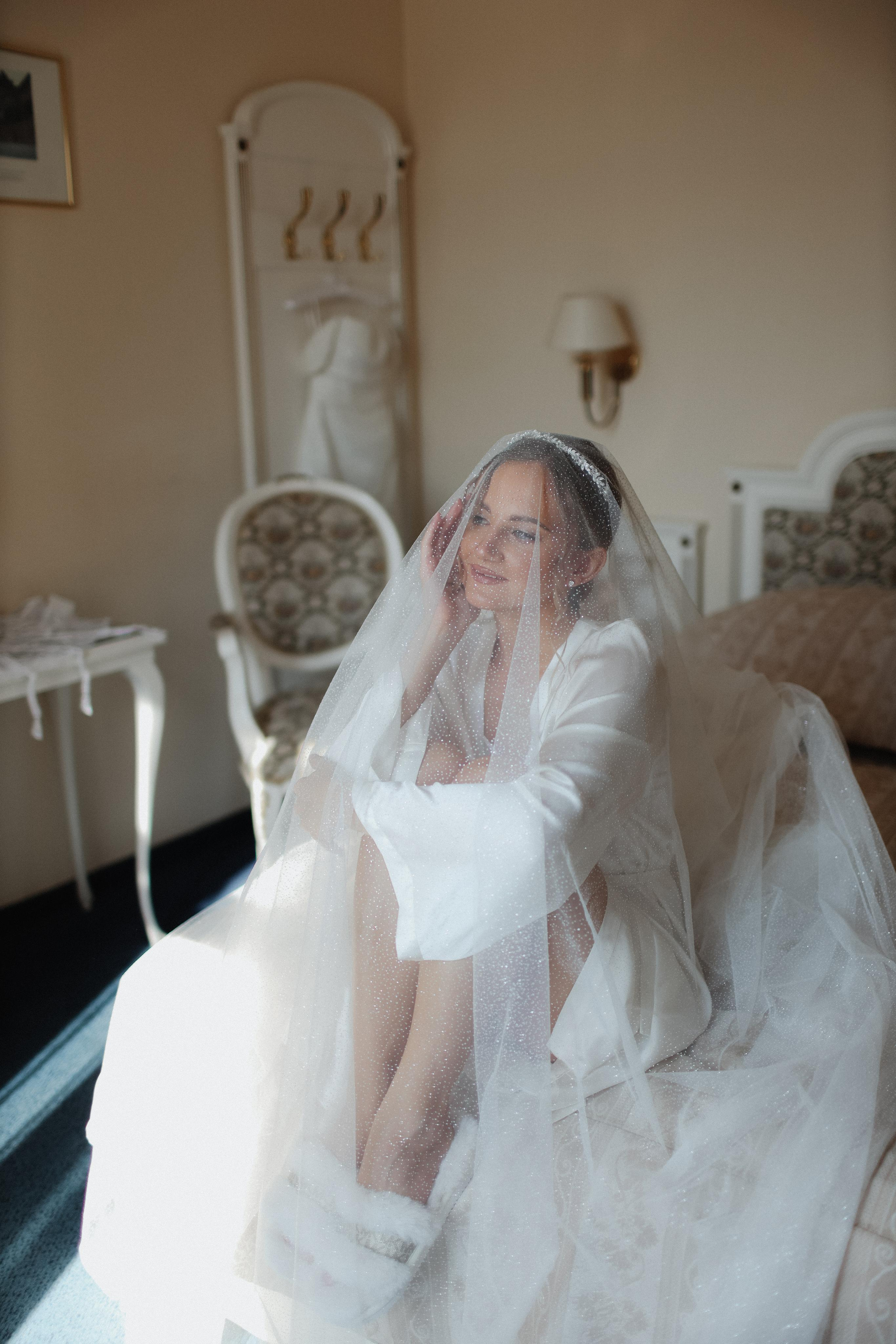 August 2023 — Elizabeth & Evgeniy. Wedding & love story photographer Prague, Europe Elizaveta Gritsenko