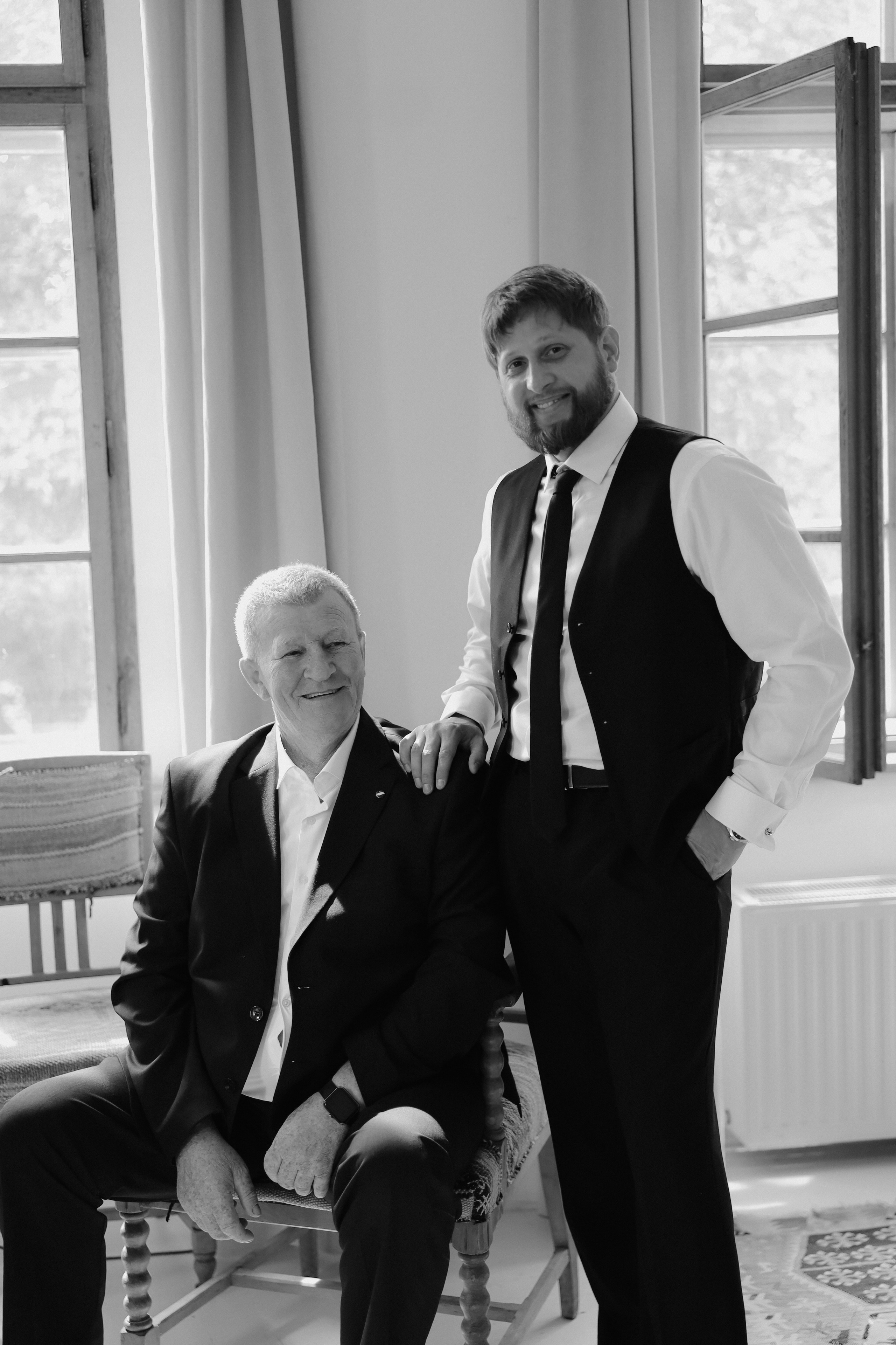 August 2025 — Róza & Nikolay Chateau Třebešice. Wedding & love story photographer Prague, Europe Elizaveta Gritsenko